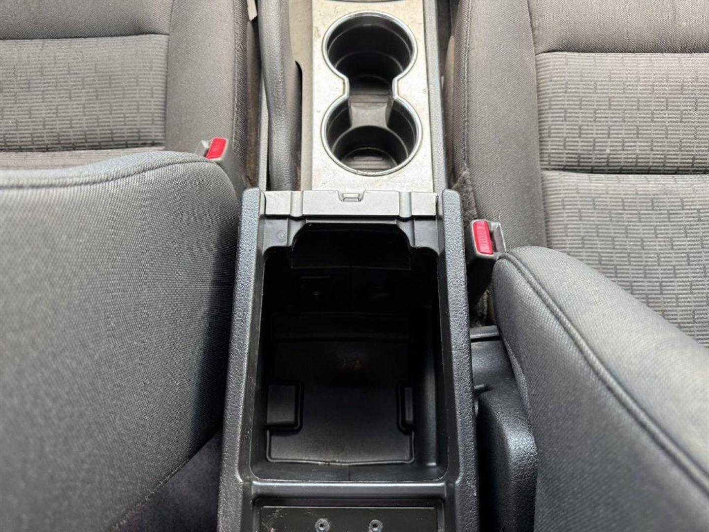 2010 Red /Black Ford Fusion (3FAHP0HAXAR) with an 2.5l I-4 Smpi Dohc 2.5l engine, Automatic transmission, located at 745 East Steele Rd., West Columbia, SC, 29170, (803) 755-9148, 33.927212, -81.148483 - Special Internet Price! 2010 Ford Fusion with AM/FM radio, Cruise control, Cloth interior, Powered windows, Powered door locks, Plus more! - Photo#15