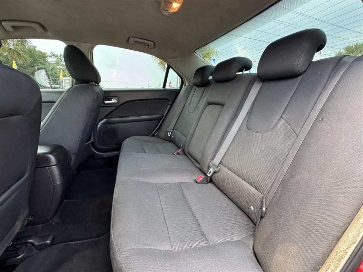 2010 Red /Black Ford Fusion (3FAHP0HAXAR) with an 2.5l I-4 Smpi Dohc 2.5l engine, Automatic transmission, located at 745 East Steele Rd., West Columbia, SC, 29170, (803) 755-9148, 33.927212, -81.148483 - Special Internet Price! 2010 Ford Fusion with AM/FM radio, Cruise control, Cloth interior, Powered windows, Powered door locks, Plus more! - Photo#21