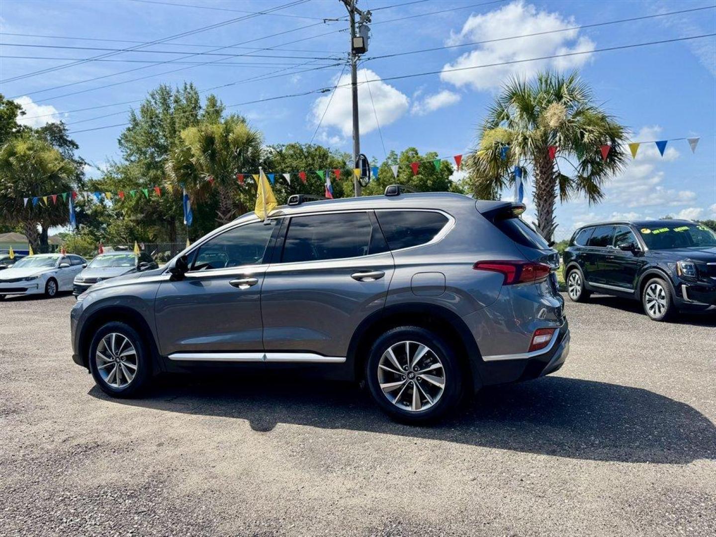 2020 Grey /Black Hyundai Santa FE (5NMS33AD4LH) with an 2.4l I-4 DI Dohc 2.4l engine, Automatic transmission, located at 745 East Steele Rd., West Columbia, SC, 29170, (803) 755-9148, 33.927212, -81.148483 - Special Internet Price! 2020 Hyundai Santa Fe with AM/FM radio, Bluetooth, Backup camera, Push to start, Keyless entry, Cloth interior, Powered driver seat, Powered liftgate, Powered windows, Powered door locks, Plus more! - Photo#5