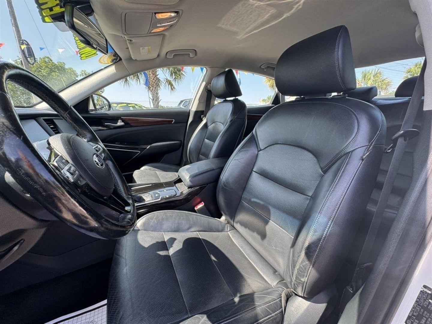 2017 White /Black Kia Cadenza (KNALB4J13H5) with an 3.3l V6 DI Dohc 3.3l engine, Automatic transmission, located at 745 East Steele Rd., West Columbia, SC, 29170, (803) 755-9148, 33.927212, -81.148483 - Special Internet Price! 2017 Kia Cadenza with AM/FM radio, Bluetooth, Backup camera, Cruise control, Leather interior, Keyless entry, Push to start, Powered windows, Powered door locks, Plus more! - Photo#20