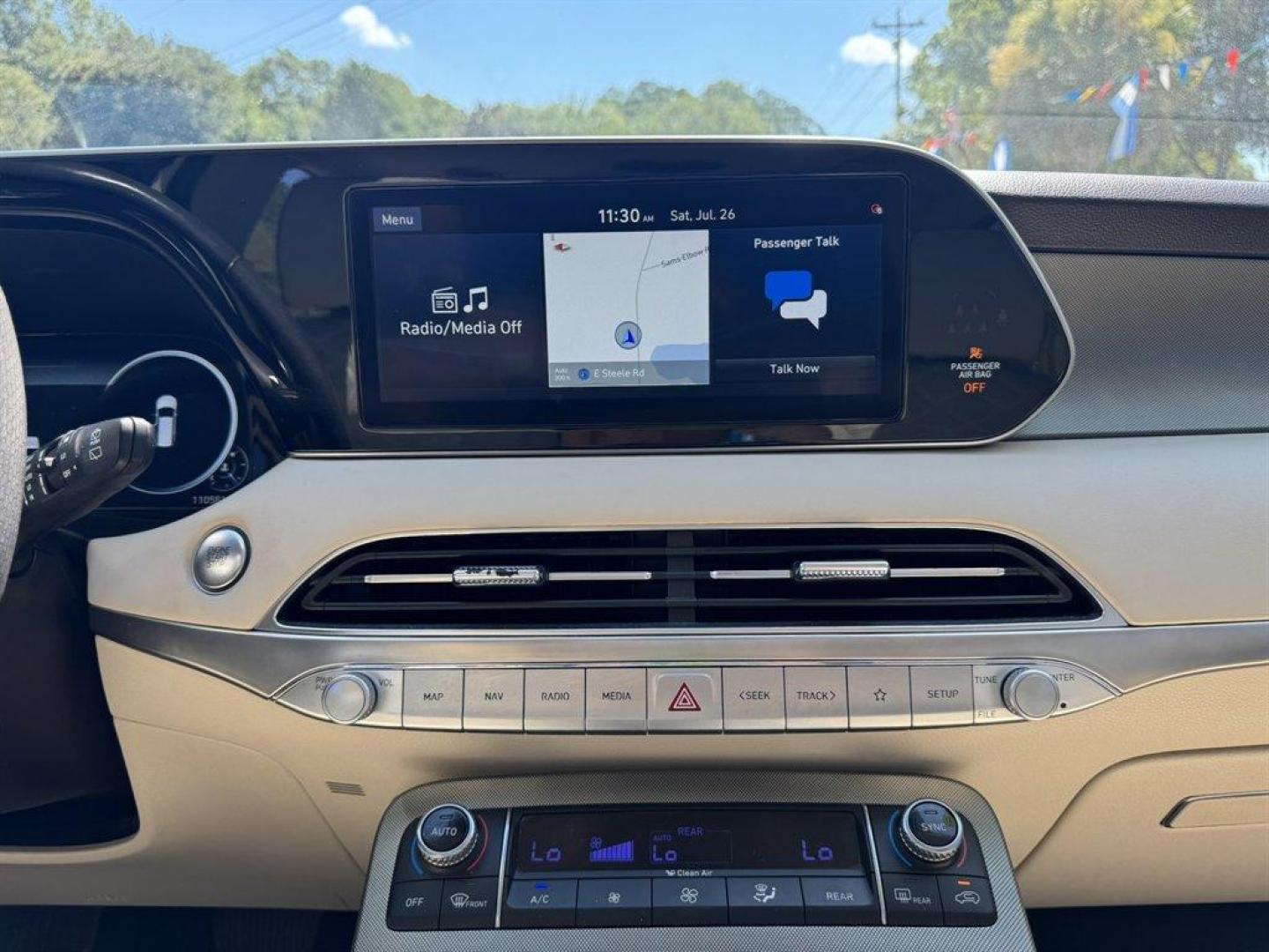 2021 White /Taupe Hyundai Palisade (KM8R7DHE0MU) with an 3.8l V6 DI Dohc Cvvt 3.8l engine, Automatic transmission, located at 745 East Steele Rd., West Columbia, SC, 29170, (803) 755-9148, 33.927212, -81.148483 - Special Internet Price! 2021 Hyundai Palisade with AM/FM radio, Bluetooth, Backup camera, Navigation, Sunroof, 3rd row seating, Leather interior, Heating and cooling seats, Push to start, Keyless entry, Powered windows, Powered door locks, Plus more! - Photo#12