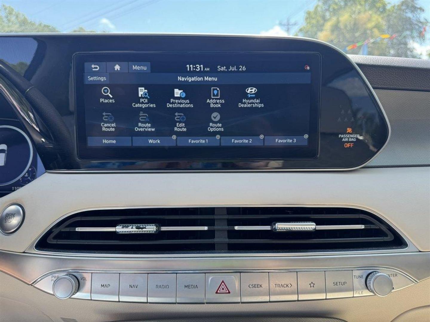 2021 White /Taupe Hyundai Palisade (KM8R7DHE0MU) with an 3.8l V6 DI Dohc Cvvt 3.8l engine, Automatic transmission, located at 745 East Steele Rd., West Columbia, SC, 29170, (803) 755-9148, 33.927212, -81.148483 - Special Internet Price! 2021 Hyundai Palisade with AM/FM radio, Bluetooth, Backup camera, Navigation, Sunroof, 3rd row seating, Leather interior, Heating and cooling seats, Push to start, Keyless entry, Powered windows, Powered door locks, Plus more! - Photo#13