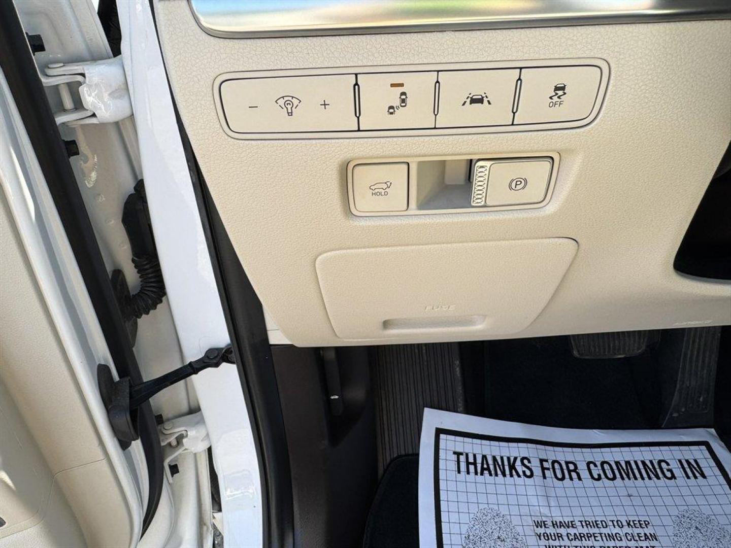 2021 White /Taupe Hyundai Palisade (KM8R7DHE0MU) with an 3.8l V6 DI Dohc Cvvt 3.8l engine, Automatic transmission, located at 745 East Steele Rd., West Columbia, SC, 29170, (803) 755-9148, 33.927212, -81.148483 - Special Internet Price! 2021 Hyundai Palisade with AM/FM radio, Bluetooth, Backup camera, Navigation, Sunroof, 3rd row seating, Leather interior, Heating and cooling seats, Push to start, Keyless entry, Powered windows, Powered door locks, Plus more! - Photo#24