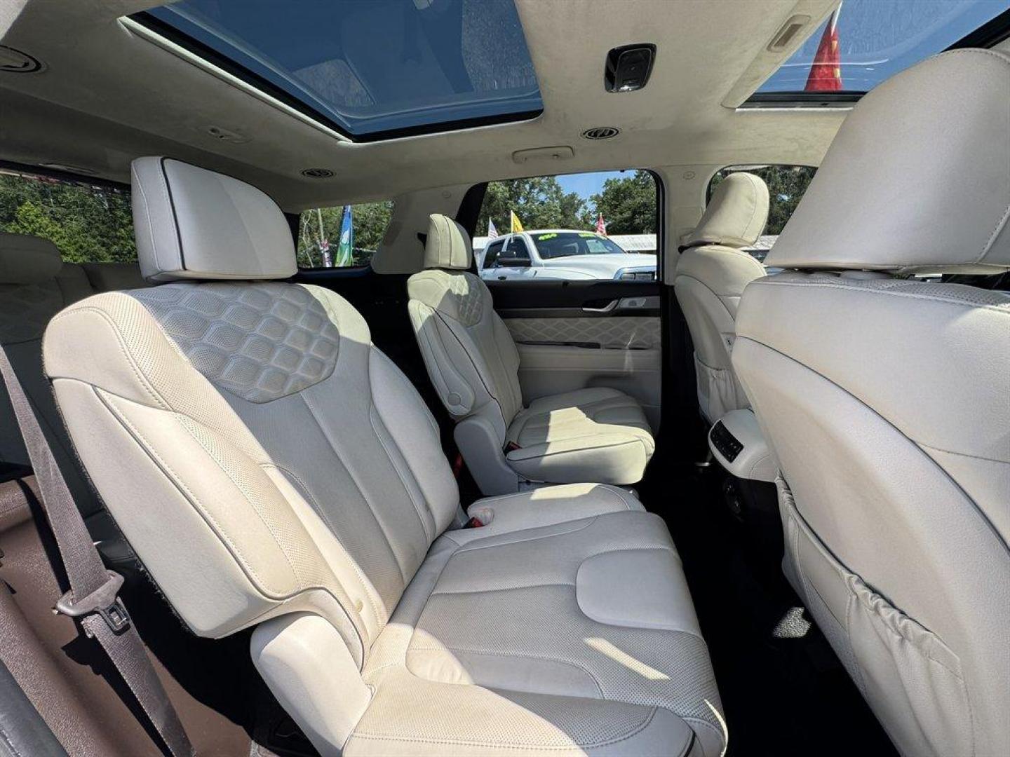 2021 White /Taupe Hyundai Palisade (KM8R7DHE0MU) with an 3.8l V6 DI Dohc Cvvt 3.8l engine, Automatic transmission, located at 745 East Steele Rd., West Columbia, SC, 29170, (803) 755-9148, 33.927212, -81.148483 - Special Internet Price! 2021 Hyundai Palisade with AM/FM radio, Bluetooth, Backup camera, Navigation, Sunroof, 3rd row seating, Leather interior, Heating and cooling seats, Push to start, Keyless entry, Powered windows, Powered door locks, Plus more! - Photo#34