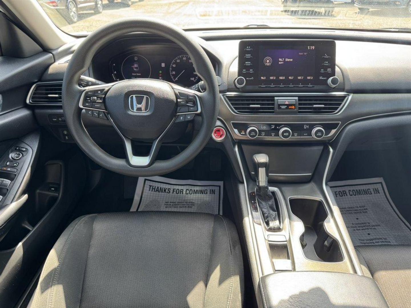 2018 White /Black Honda Accord (1HGCV1F19JA) with an 1.5l I-4 DI Dohc T/C 1.5l engine, Automatic transmission, located at 745 East Steele Rd., West Columbia, SC, 29170, (803) 755-9148, 33.927212, -81.148483 - Special Internet Price! 2018 Honda Accord with AM/FM radio, Bluetooth, Backup camera, Cruise control, Cloth interior, Keyless entry, Push to start, Powered windows, Powered door locks, Plus more! - Photo#6
