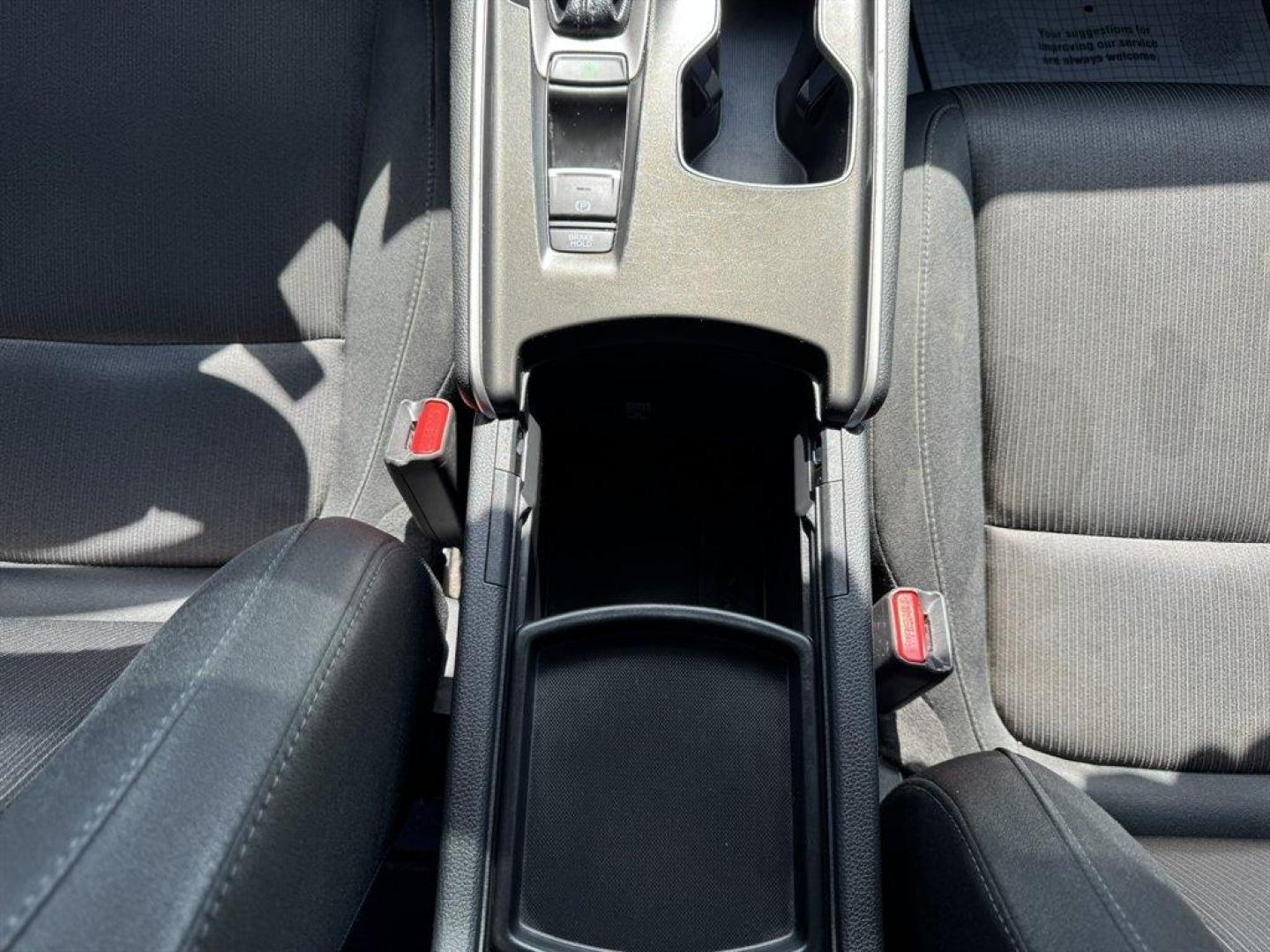 2018 White /Black Honda Accord (1HGCV1F19JA) with an 1.5l I-4 DI Dohc T/C 1.5l engine, Automatic transmission, located at 745 East Steele Rd., West Columbia, SC, 29170, (803) 755-9148, 33.927212, -81.148483 - Special Internet Price! 2018 Honda Accord with AM/FM radio, Bluetooth, Backup camera, Cruise control, Cloth interior, Keyless entry, Push to start, Powered windows, Powered door locks, Plus more! - Photo#16