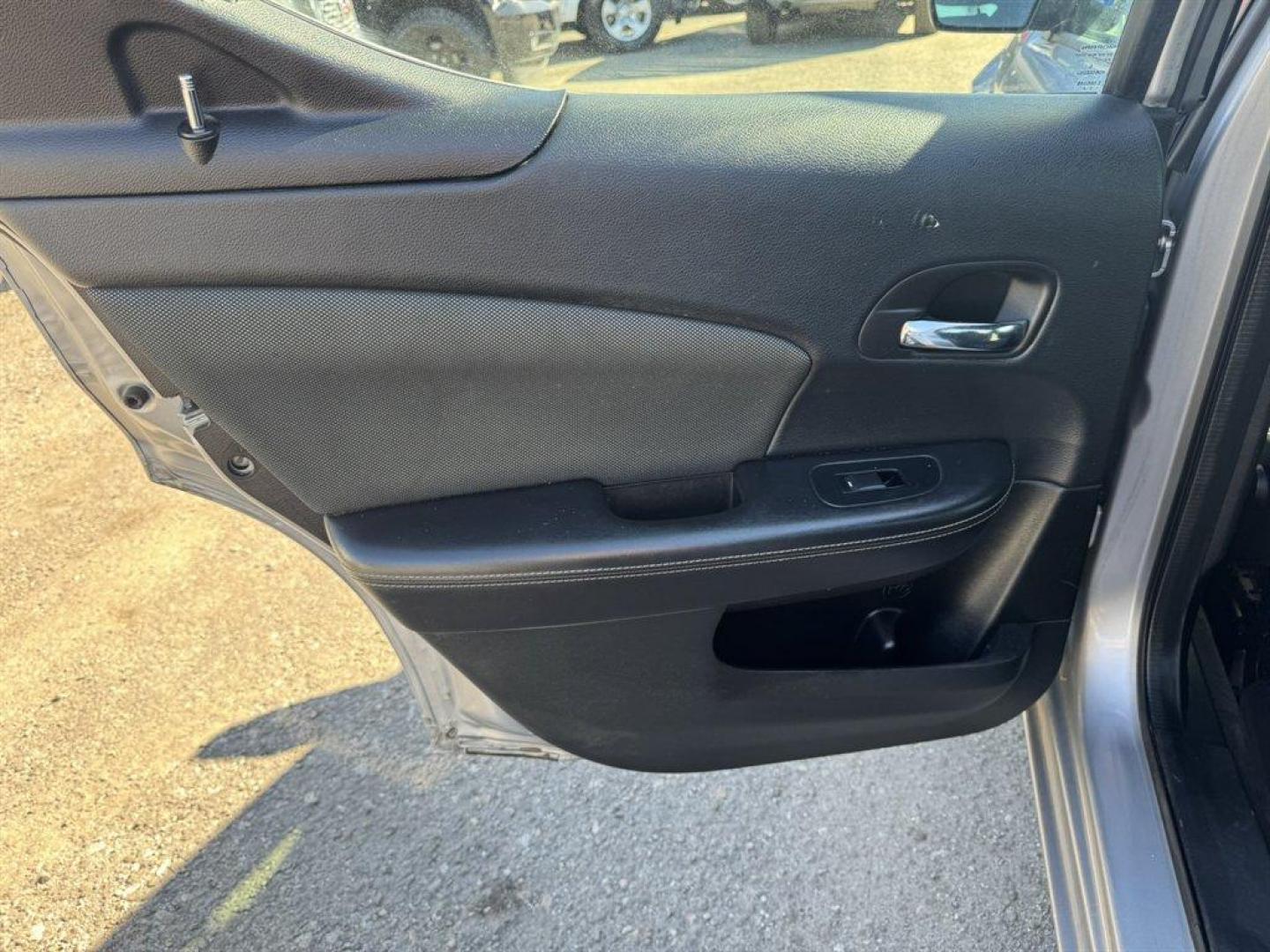 2014 Silver /Black Dodge Avenger (1C3CDZAB7EN) with an 2.4l I-4 SFI Dohc 2.4l engine, Automatic transmission, located at 745 East Steele Rd., West Columbia, SC, 29170, (803) 755-9148, 33.927212, -81.148483 - Special Internet Price! 2014 Dodge Avenger - Photo#16