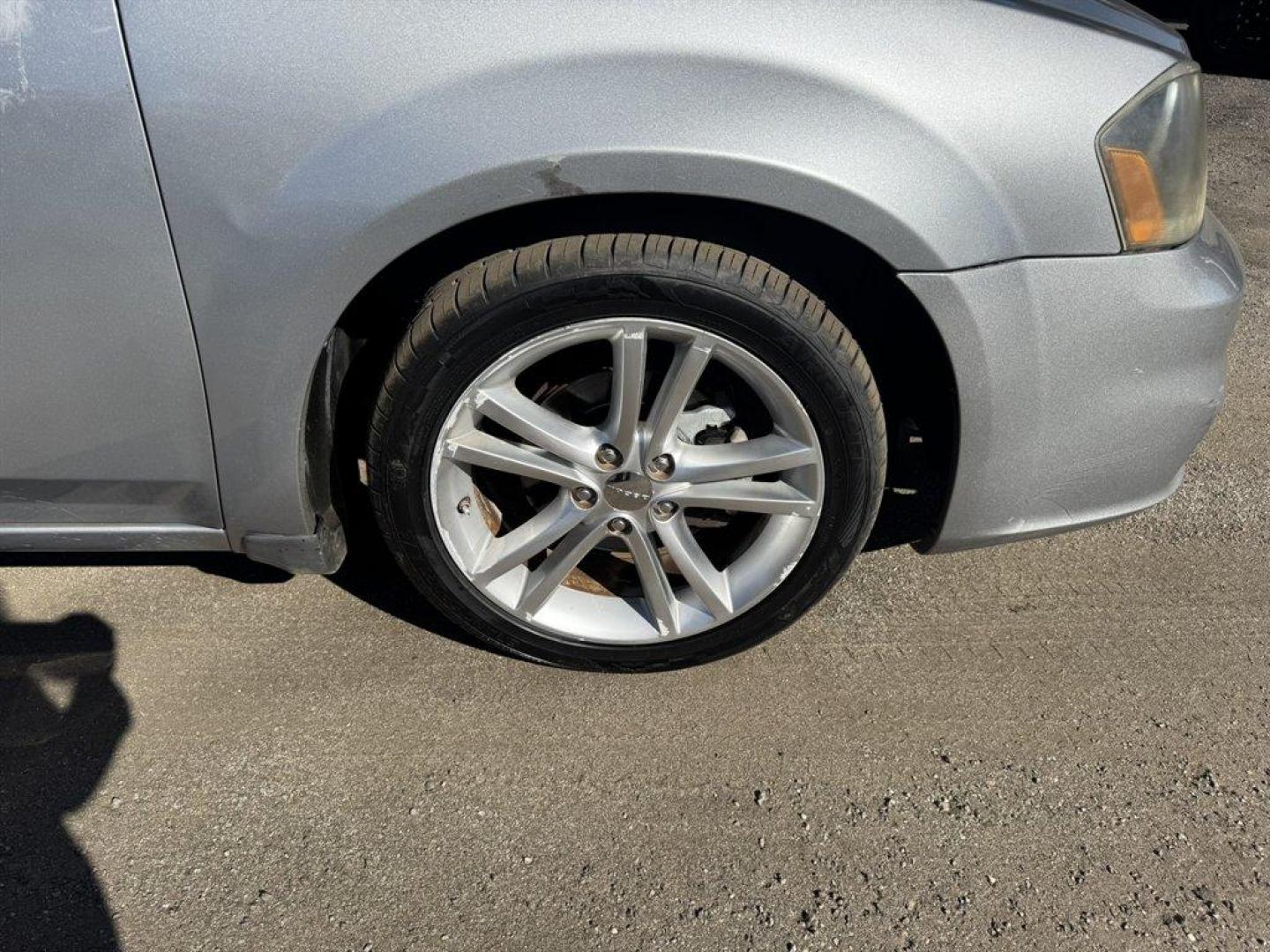 2014 Silver /Black Dodge Avenger (1C3CDZAB7EN) with an 2.4l I-4 SFI Dohc 2.4l engine, Automatic transmission, located at 745 East Steele Rd., West Columbia, SC, 29170, (803) 755-9148, 33.927212, -81.148483 - Special Internet Price! 2014 Dodge Avenger - Photo#22