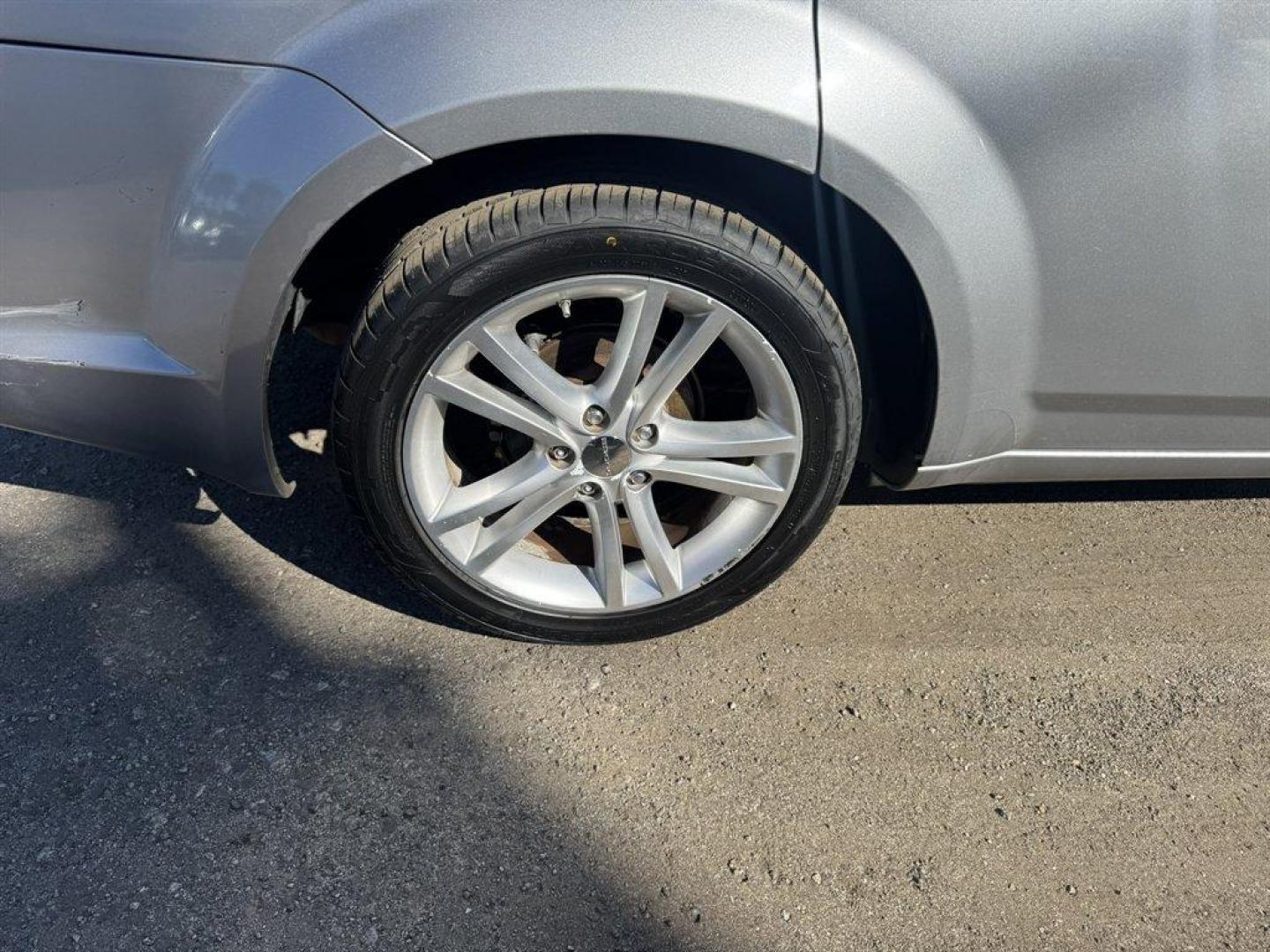 2014 Silver /Black Dodge Avenger (1C3CDZAB7EN) with an 2.4l I-4 SFI Dohc 2.4l engine, Automatic transmission, located at 745 East Steele Rd., West Columbia, SC, 29170, (803) 755-9148, 33.927212, -81.148483 - Special Internet Price! 2014 Dodge Avenger - Photo#23