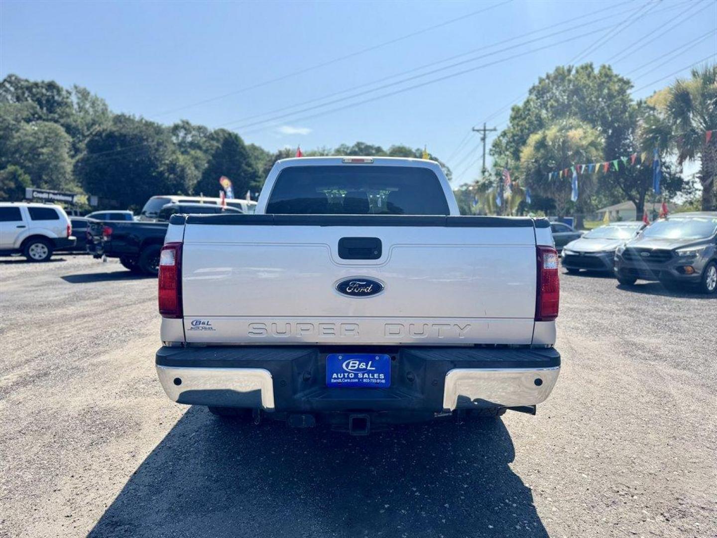 2015 Silver /Grey Ford F250sd (1FT7W2AT7FE) with an 6.7l V8 DI OHC Tdsl 6.7l engine, Automatic transmission, located at 745 East Steele Rd., West Columbia, SC, 29170, (803) 755-9148, 33.927212, -81.148483 - Special Internet Price! 2015 Ford F250SD with AM/FM radio, Cruise control, Keyless entry, Cloth interior, Seats 6, Powered windows, Powered door locks, Plus more! - Photo#4