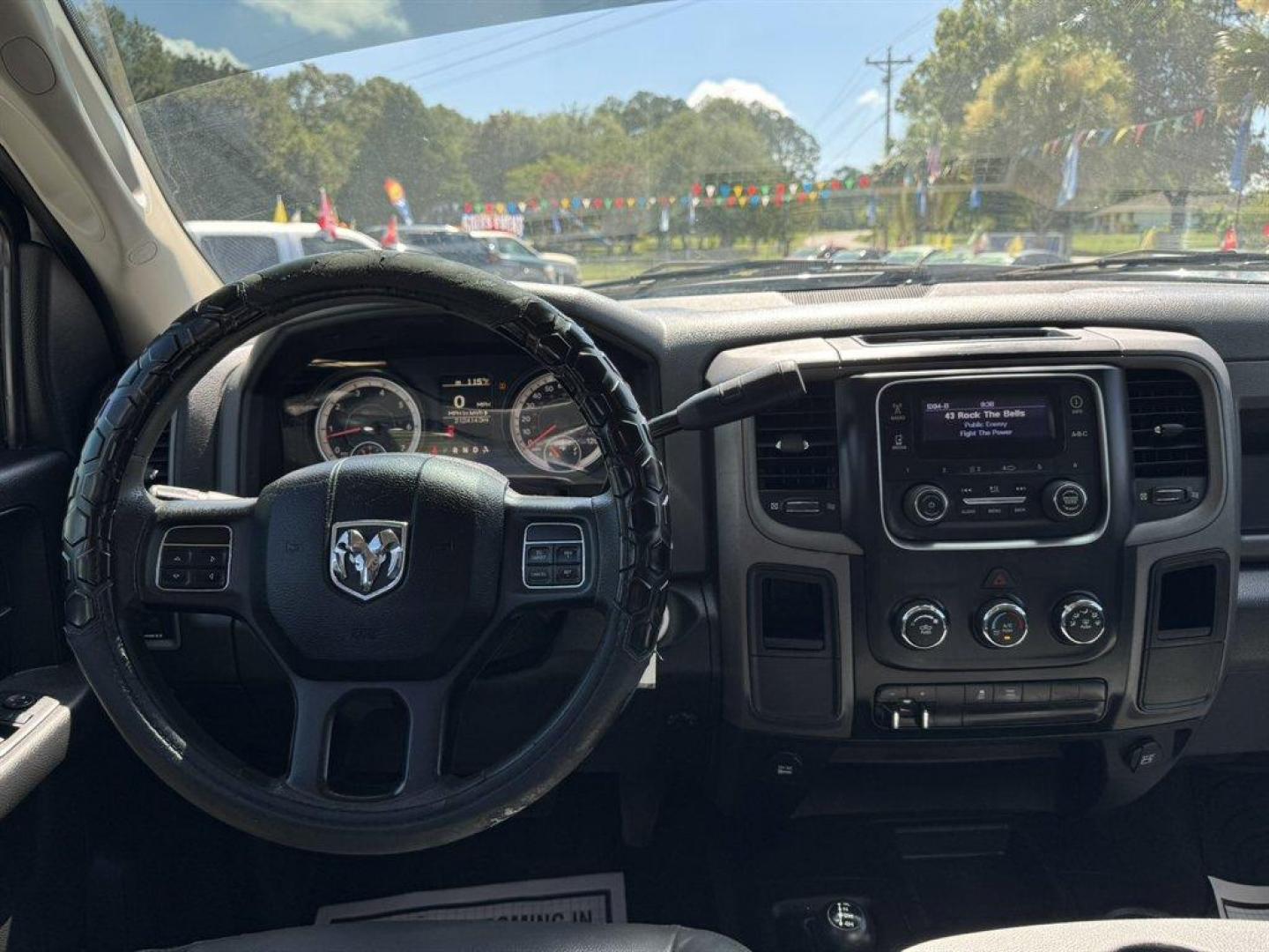 2016 White /Black Ram 2500 (3C6UR5CJ6GG) with an 6.4l V8 Smpi OHC 6.4l engine, Automatic transmission, located at 745 East Steele Rd., West Columbia, SC, 29170, (803) 755-9148, 33.927212, -81.148483 - Special Internet Price! 2016 Ram 2500 with AM/FM radio, 4X4, Cruise control, Leather interior, Seats 6, Keyless entry, Powered windows, Powered door locks, Plus more! - Photo#6