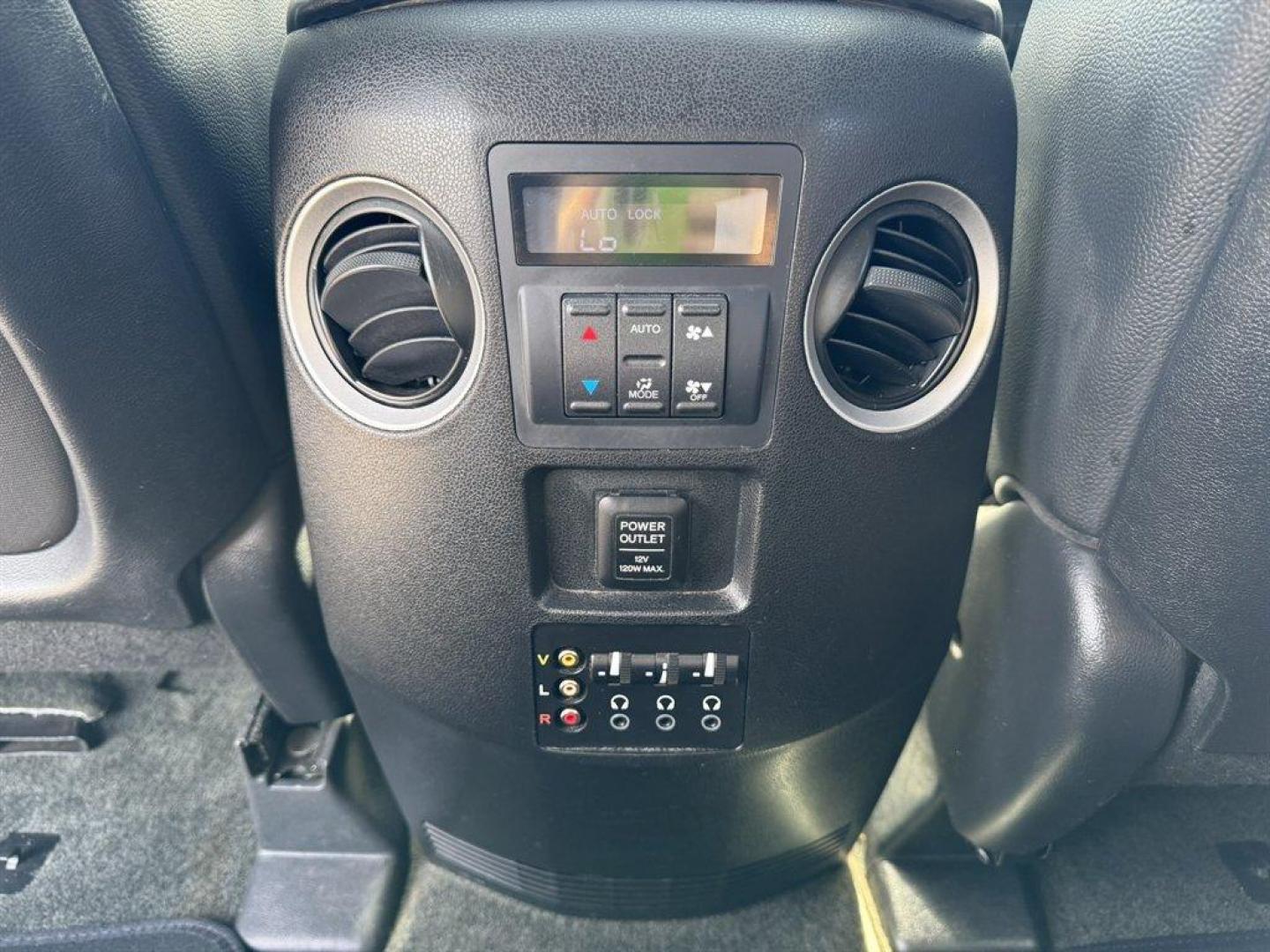 2015 White /Black Honda Pilot (5FNYF3H96FB) with an 3.5l V6 MPI Sohc Vtec 3.5 engine, Automatic transmission, located at 745 East Steele Rd., West Columbia, SC, 29170, (803) 755-9148, 33.927212, -81.148483 - Special Internet Price! 2015 Honda Pilot with AM/FM radio, Backup camera, Navigation, Sunroof, Rear entertainment, 3rd row seating, Leather interior, Powered front seats, Built in rear sunshades, Powered windows, Powered door locks, Plus more! - Photo#30