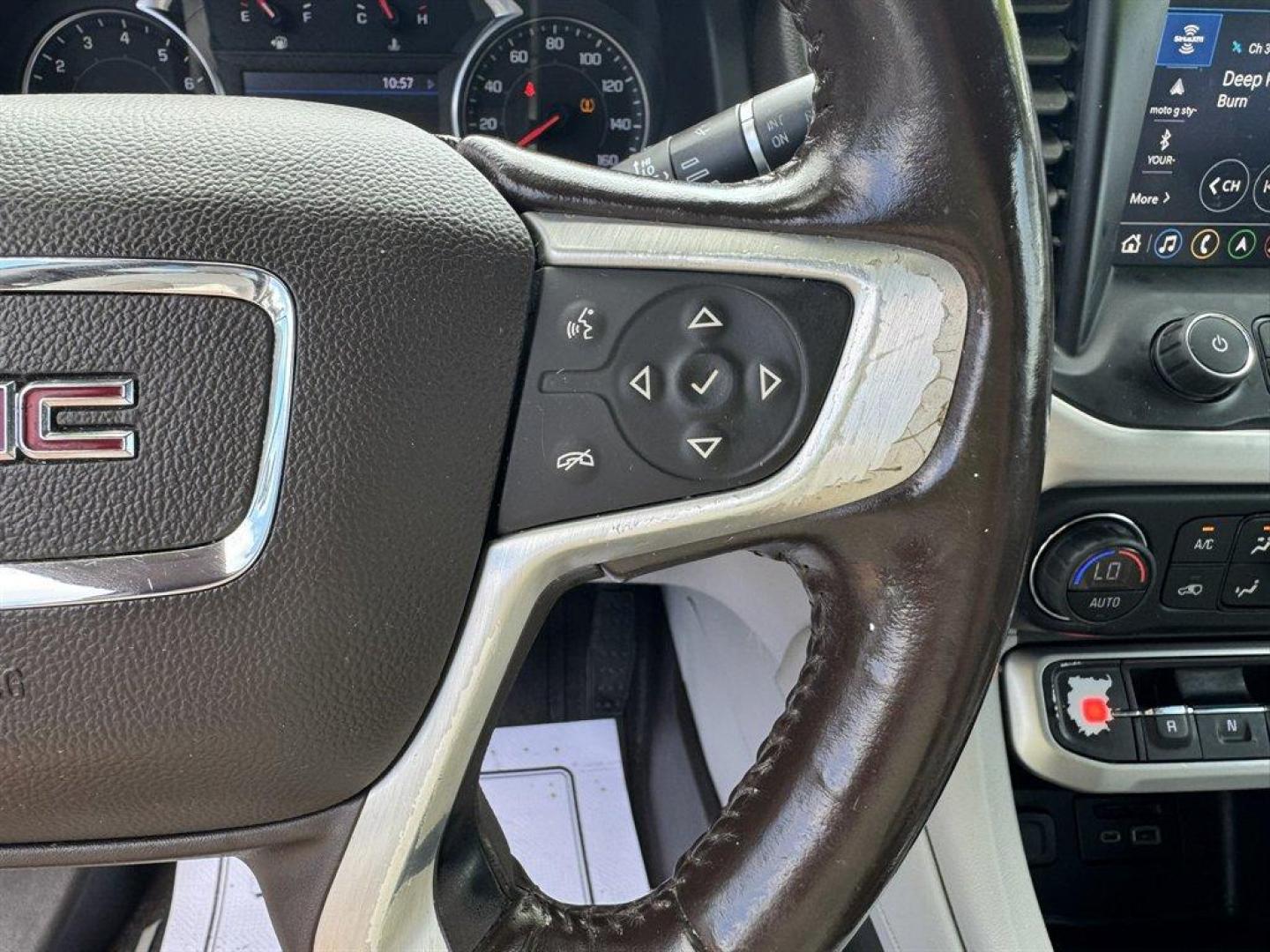 2020 Purple /Grey GMC Acadia (1GKKNMLS6LZ) with an 3.6l V6 DI Dohc 3.6l engine, Automatic transmission, located at 745 East Steele Rd., West Columbia, SC, 29170, (803) 755-9148, 33.927212, -81.148483 - Special Internet Price! 2020 GMC Acadia - Photo#9