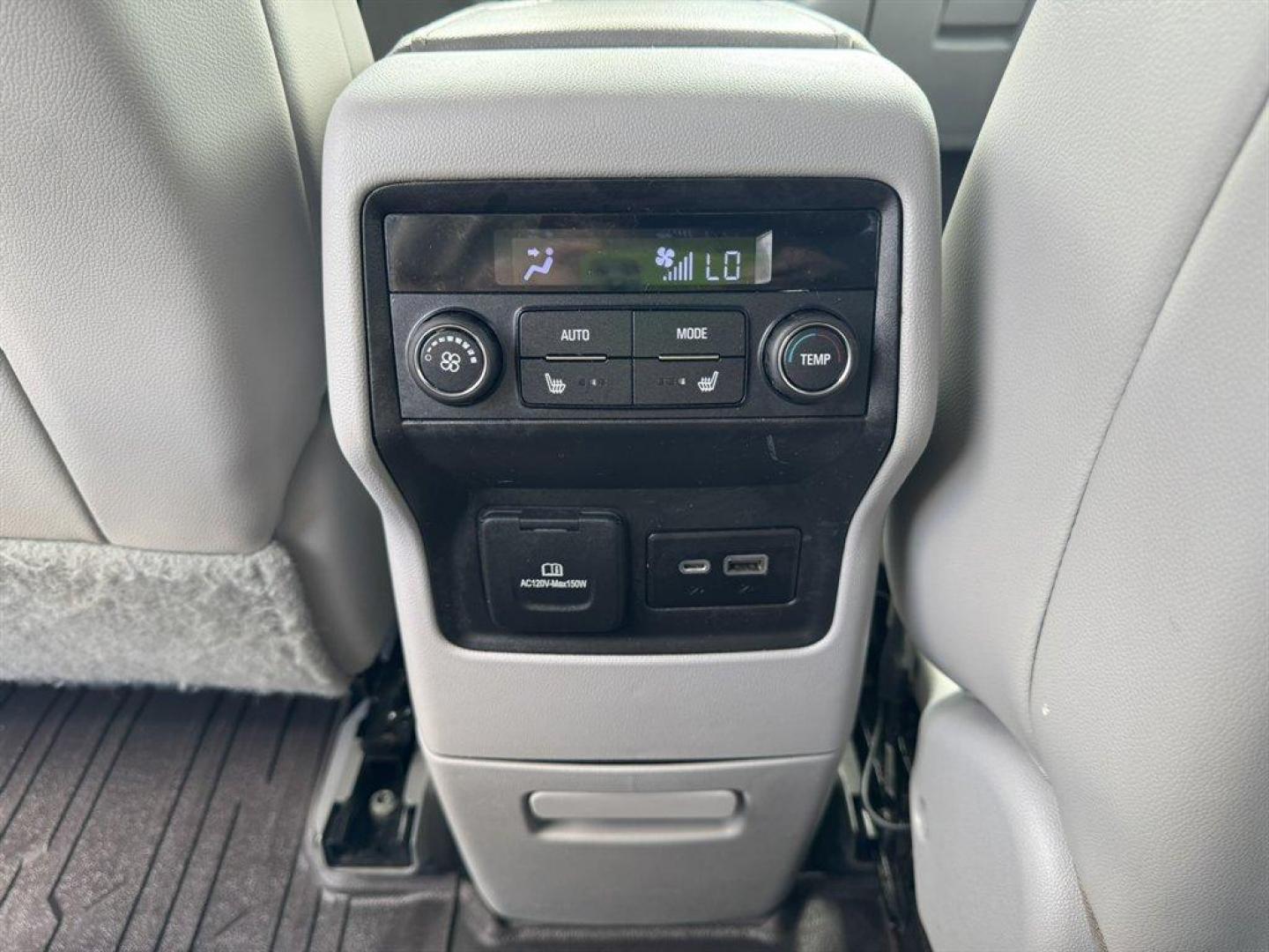 2020 Purple /Grey GMC Acadia (1GKKNMLS6LZ) with an 3.6l V6 DI Dohc 3.6l engine, Automatic transmission, located at 745 East Steele Rd., West Columbia, SC, 29170, (803) 755-9148, 33.927212, -81.148483 - Special Internet Price! 2020 GMC Acadia - Photo#26