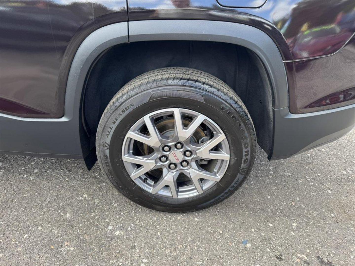 2020 Purple /Grey GMC Acadia (1GKKNMLS6LZ) with an 3.6l V6 DI Dohc 3.6l engine, Automatic transmission, located at 745 East Steele Rd., West Columbia, SC, 29170, (803) 755-9148, 33.927212, -81.148483 - Special Internet Price! 2020 GMC Acadia - Photo#38