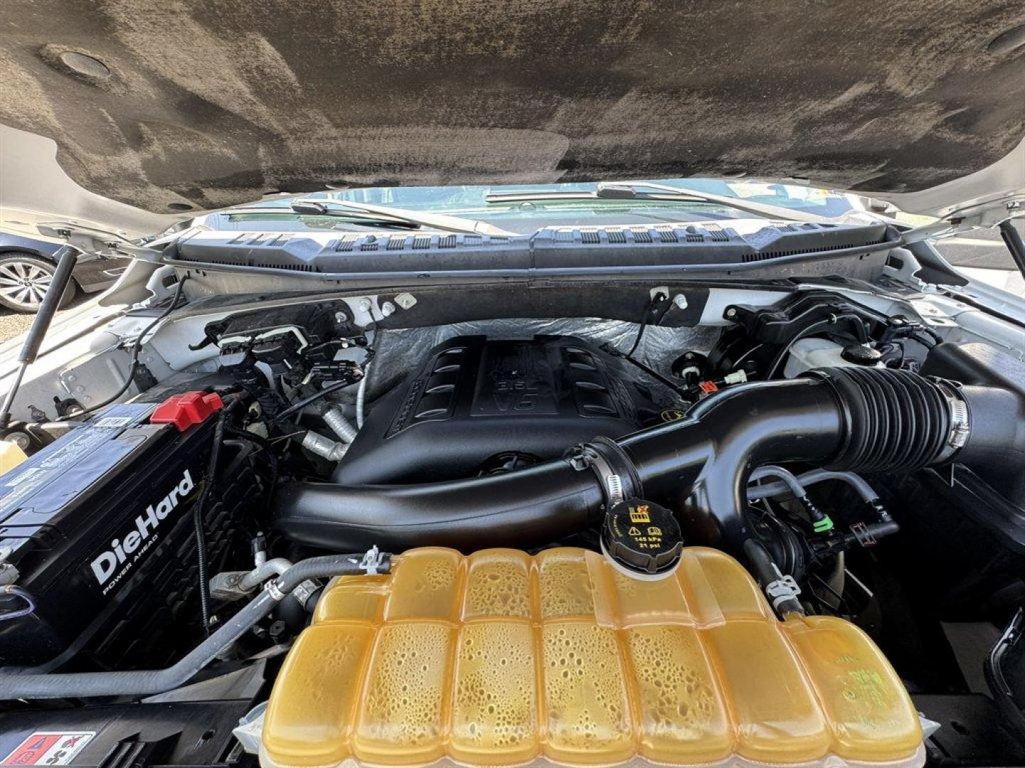 2016 White /Black Ford F150 (1FTEW1EG2GF) with an 3.5l V6 DI T/C Ecoboost 3 engine, Automatic transmission, located at 745 East Steele Rd., West Columbia, SC, 29170, (803) 755-9148, 33.927212, -81.148483 - Special Internet Price! 2016 Ford F150 with AM/FM radio, Bluetooth, Backup camera, Cruise control, Navigation, Panoramic sunroof, Leather interior, Keyless entry, Push to start, Powered front seats, Powered liftgate, Powered windows, Powered door locks, Plus more! - Photo#37