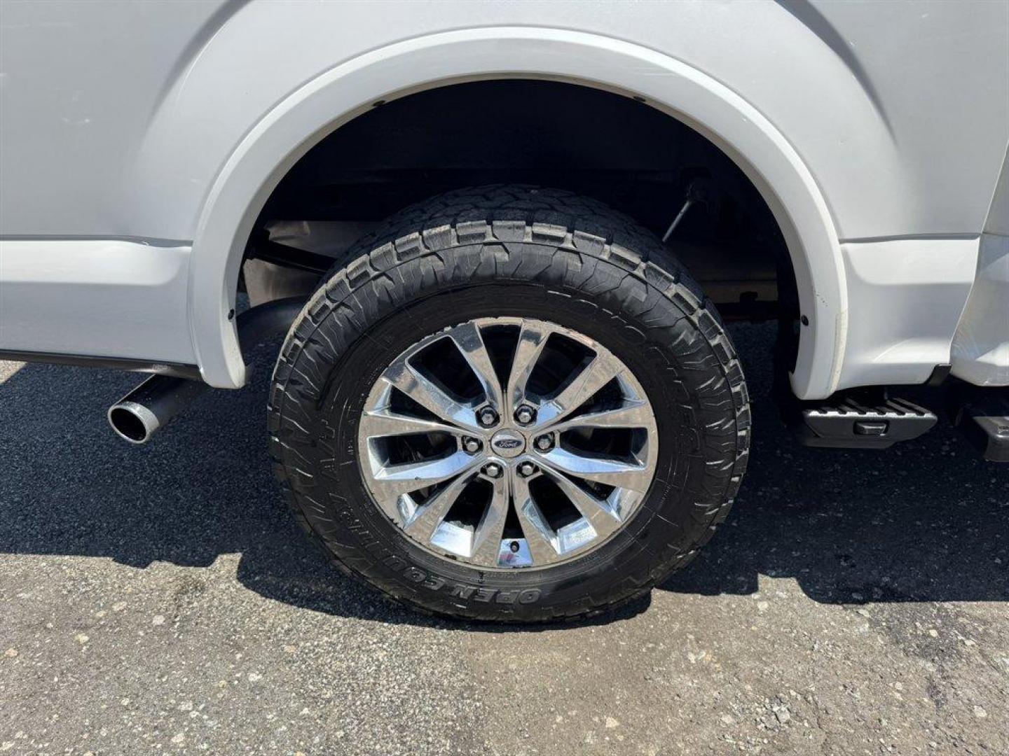 2016 White /Black Ford F150 (1FTEW1EG2GF) with an 3.5l V6 DI T/C Ecoboost 3 engine, Automatic transmission, located at 745 East Steele Rd., West Columbia, SC, 29170, (803) 755-9148, 33.927212, -81.148483 - Special Internet Price! 2016 Ford F150 with AM/FM radio, Bluetooth, Backup camera, Cruise control, Navigation, Panoramic sunroof, Leather interior, Keyless entry, Push to start, Powered front seats, Powered liftgate, Powered windows, Powered door locks, Plus more! - Photo#39