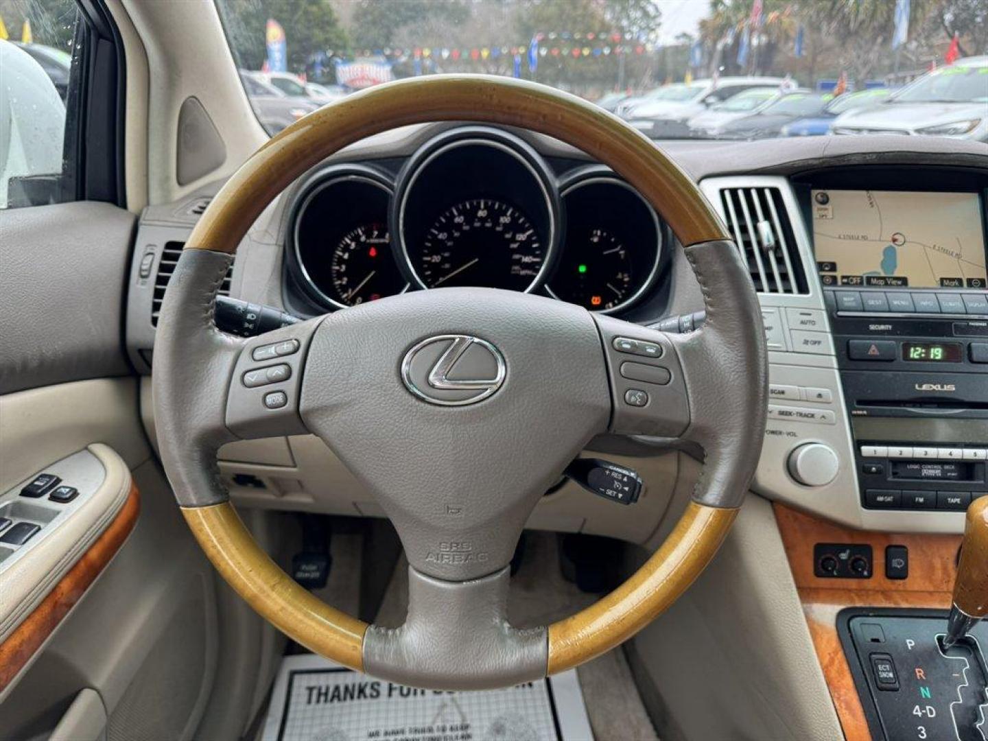 2008 White /Beige Lexus RX 350 (2T2GK31U38C) with an 3.5l V6 SFI Dohc 3.5l engine, Automatic transmission, located at 745 East Steele Rd., West Columbia, SC, 29170, (803) 755-9148, 33.927212, -81.148483 - Photo#7