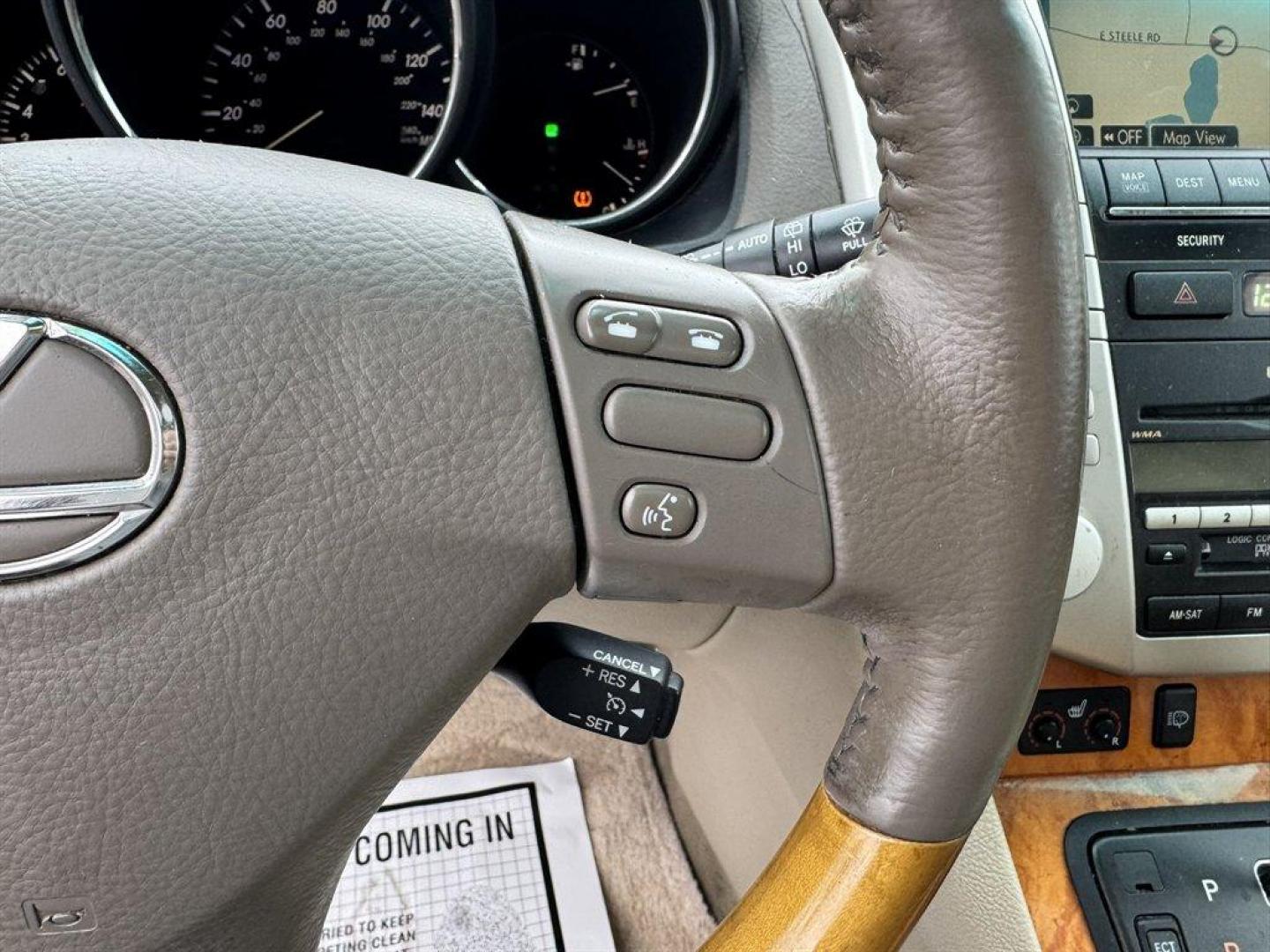 2008 White /Beige Lexus RX 350 (2T2GK31U38C) with an 3.5l V6 SFI Dohc 3.5l engine, Automatic transmission, located at 745 East Steele Rd., West Columbia, SC, 29170, (803) 755-9148, 33.927212, -81.148483 - Photo#9