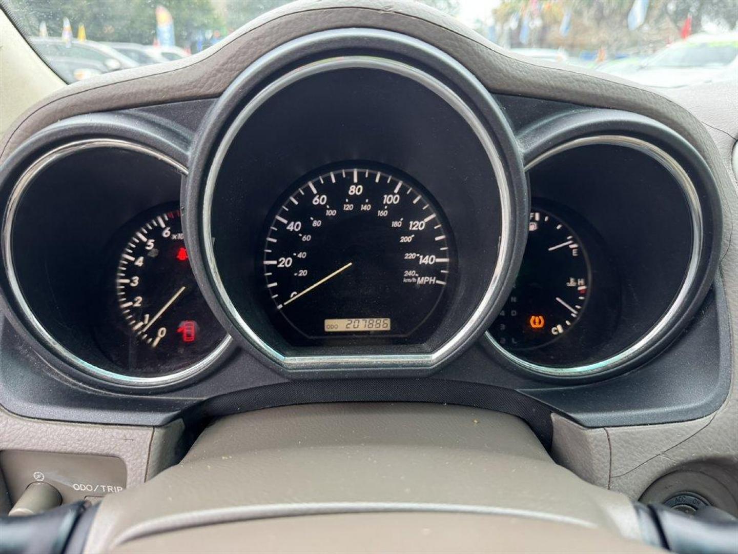 2008 White /Beige Lexus RX 350 (2T2GK31U38C) with an 3.5l V6 SFI Dohc 3.5l engine, Automatic transmission, located at 745 East Steele Rd., West Columbia, SC, 29170, (803) 755-9148, 33.927212, -81.148483 - Photo#10