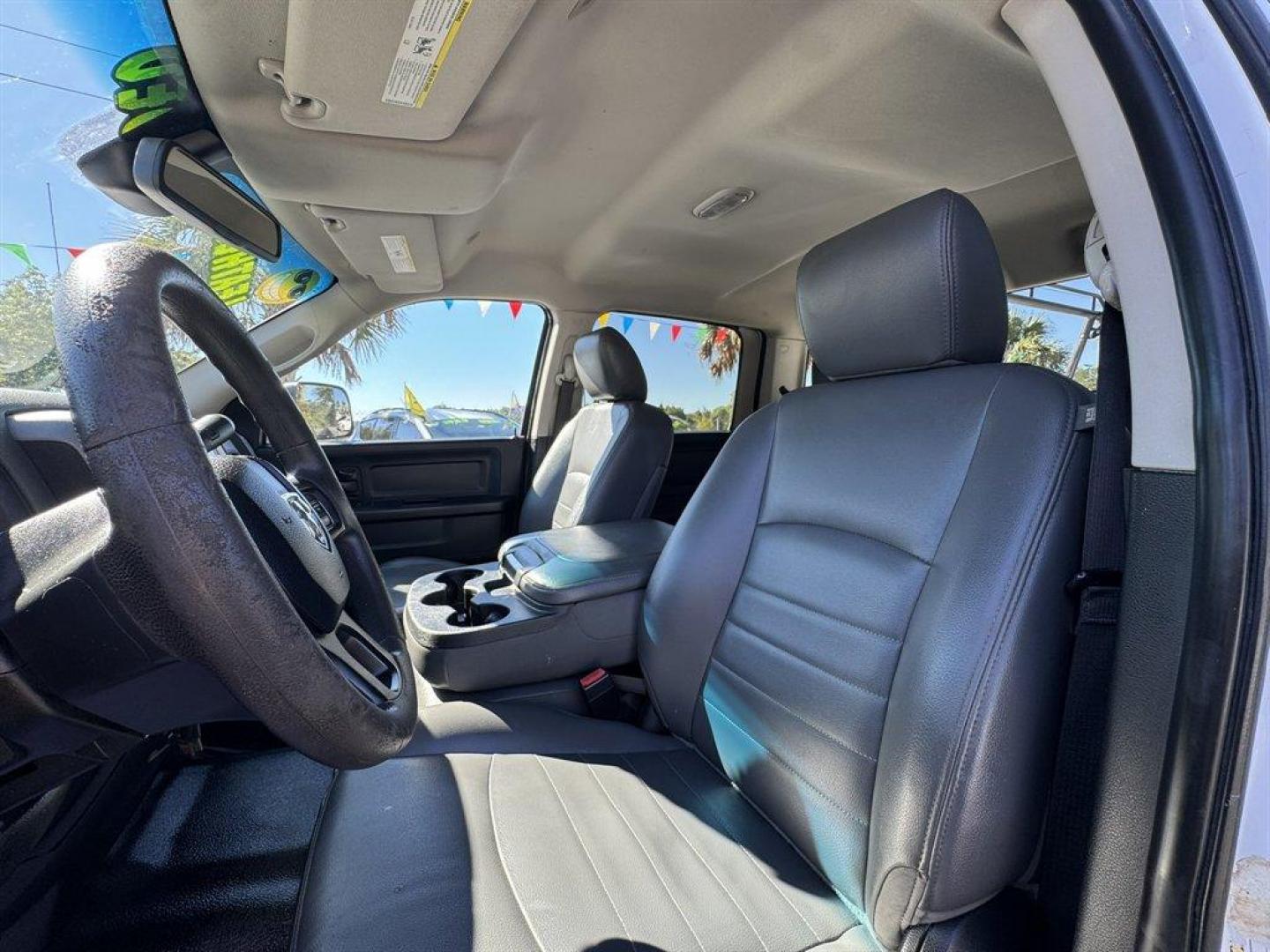 2018 White /Black Ram 2500 (3C7WR4HJ5JG) with an 6.4l V8 Smpi OHC 6.4l engine, Automatic transmission, located at 745 East Steele Rd., West Columbia, SC, 29170, (803) 755-9148, 33.927212, -81.148483 - Special Internet Price! 2018 RAM 2500 - Photo#16