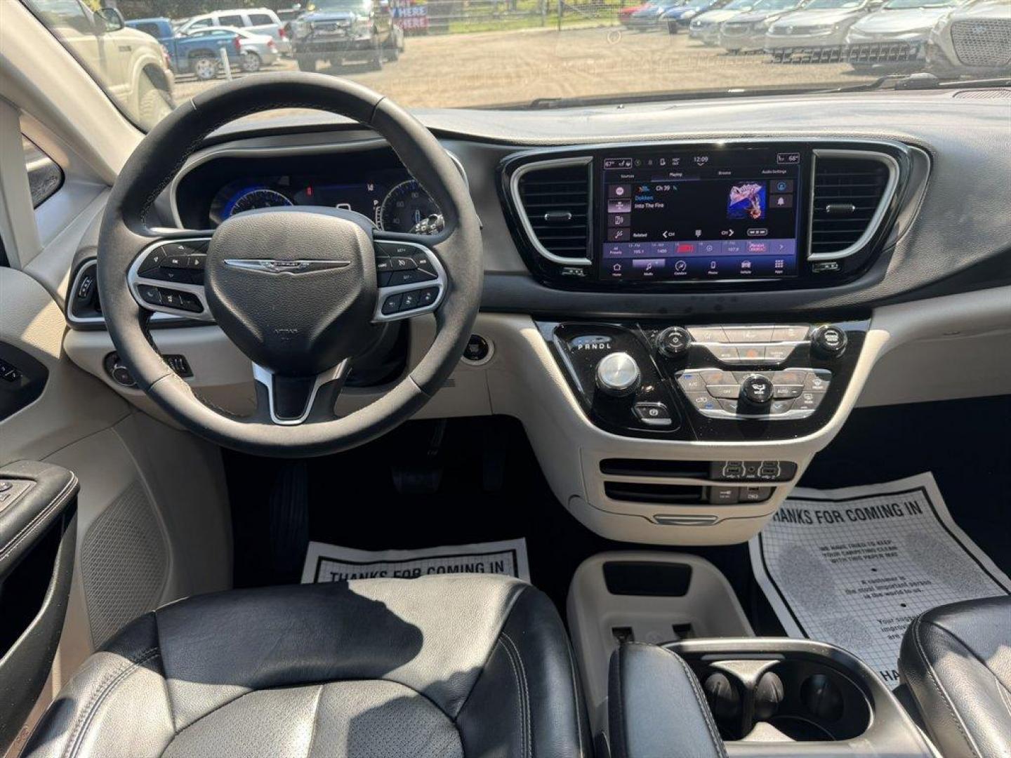 2022 Grey /Black Chrysler Pacifica (2C4RC1BG9NR) with an 3.6l V6 MPI Dohc 3.6l engine, Automatic transmission, located at 745 East Steele Rd., West Columbia, SC, 29170, (803) 755-9148, 33.927212, -81.148483 - Special Internet Price! 2022 Chrysler Pacifica with AM/FM radio, Satilite radio, Backup camera, Keyless entry, Push to start, Cruise control, 3rd row seating, Leather interior, Powered driver seat, Powered liftgate, Powered windows, Powered door locks, Plus more! - Photo#6