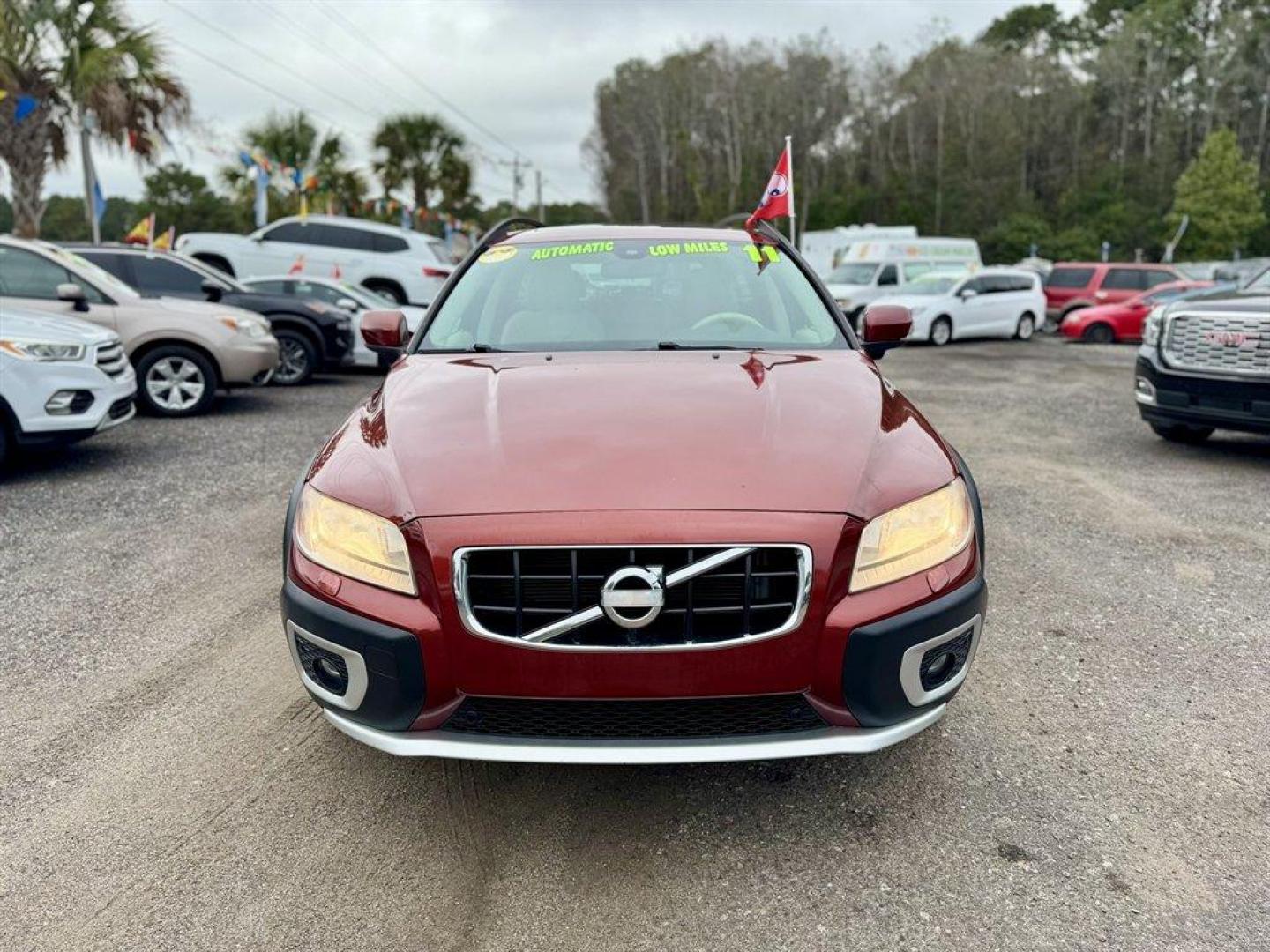 2011 Burgundy /Tan Volvo XC70 (YV4940BZ3B1) with an 3.2l I-6 MPI 3.2l engine, Automatic transmission, located at 745 East Steele Rd., West Columbia, SC, 29170, (803) 755-9148, 33.927212, -81.148483 - Special Internet Price! 2011 Volvo XC70 - Photo#1