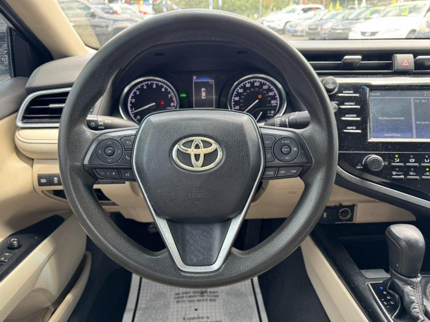 2018 Red /Tan Toyota Camry (4T1B11HK2JU) with an 2.5l I-4 DI Dohc 2.5l engine, Automatic transmission, located at 745 East Steele Rd., West Columbia, SC, 29170, (803) 755-9148, 33.927212, -81.148483 - Special Internet Price! 2018 Toyota Camry with AM/FM radio, Bluetooth, Backup camera, Cruise control, Cloth interior, Push to start, Keyless entry, Powered windows, Powered door locks, Plus more! - Photo#7