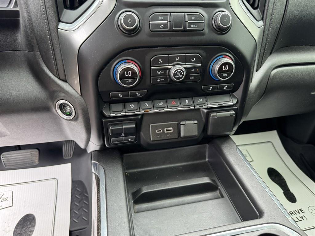2020 Black /Black Chevrolet Silverado 1500 (3GCUYEED3LG) with an 5.3l V8 DI DYN Fuel Mgmt engine, Automatic transmission, located at 745 East Steele Rd., West Columbia, SC, 29170, (803) 755-9148, 33.927212, -81.148483- Photo#14