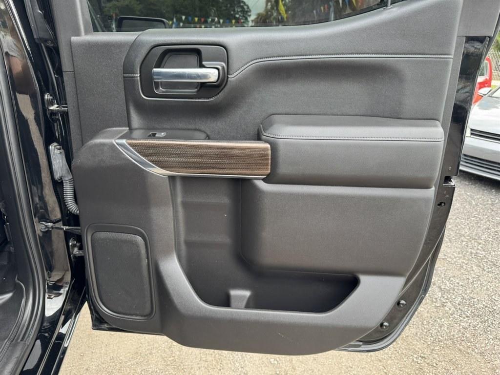 2020 Black /Black Chevrolet Silverado 1500 (3GCUYEED3LG) with an 5.3l V8 DI DYN Fuel Mgmt engine, Automatic transmission, located at 745 East Steele Rd., West Columbia, SC, 29170, (803) 755-9148, 33.927212, -81.148483- Photo#26