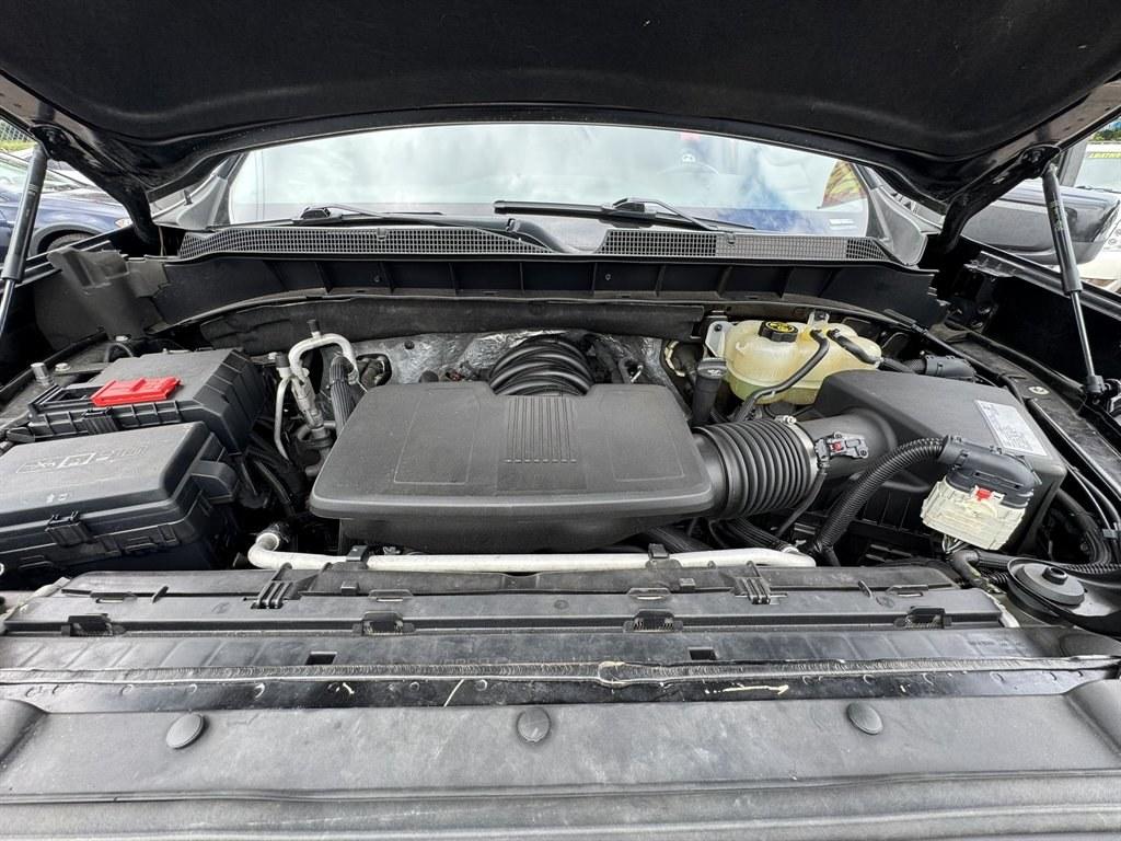 2020 Black /Black Chevrolet Silverado 1500 (3GCUYEED3LG) with an 5.3l V8 DI DYN Fuel Mgmt engine, Automatic transmission, located at 745 East Steele Rd., West Columbia, SC, 29170, (803) 755-9148, 33.927212, -81.148483- Photo#31