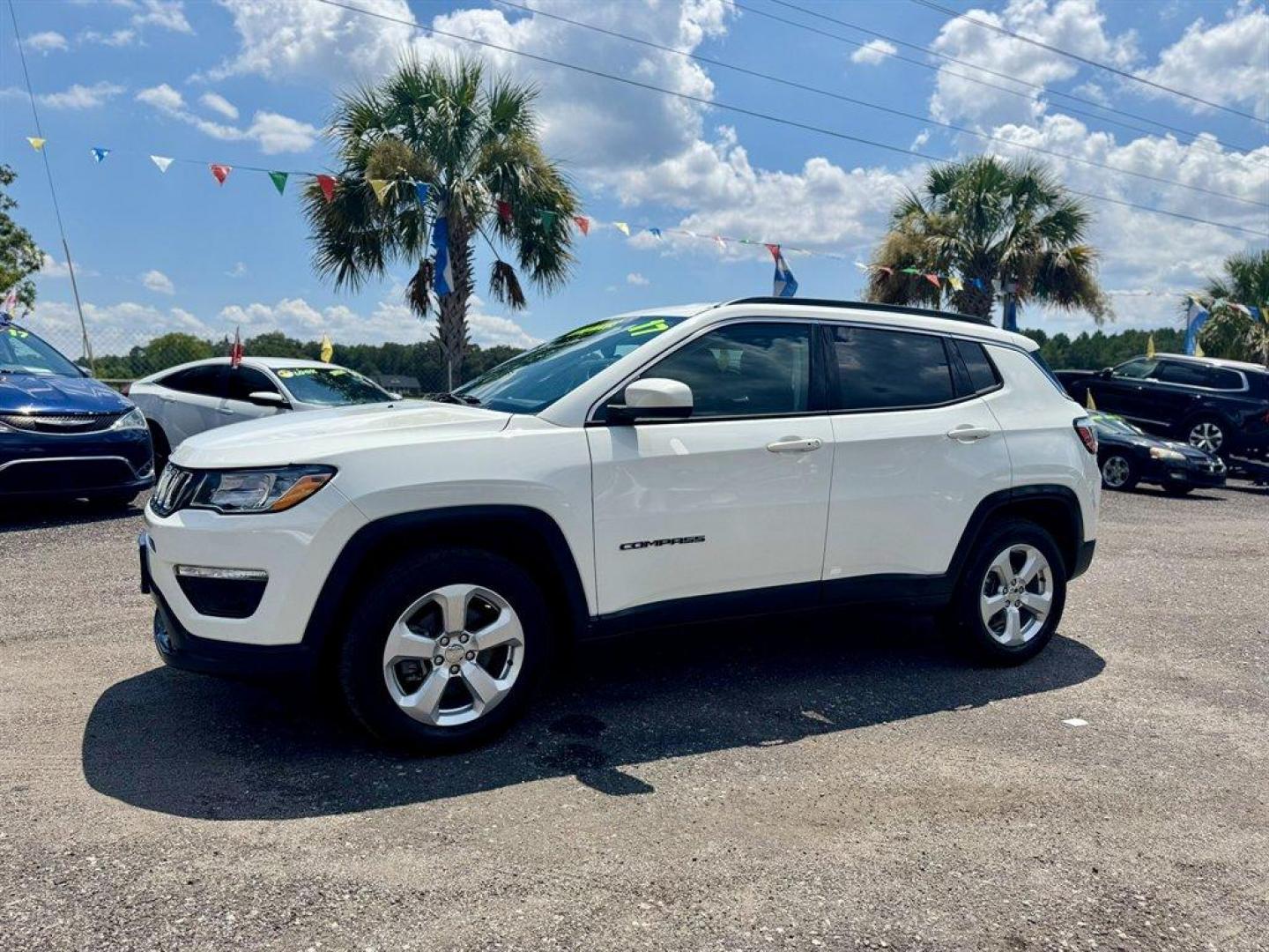 2017 White /Black Jeep ALL NEW Compass (3C4NJDBB2HT) with an 2.4l I-4 SFI Dohc 2.4l engine, Automatic transmission, located at 745 East Steele Rd., West Columbia, SC, 29170, (803) 755-9148, 33.927212, -81.148483 - Special Internet Price! 2017 Jeep All New Compass with AM/ FM radio, Bluetooth, Backup camera, 4x4, Leather interior, Keyless entry, Powered driver seat, Powered windows, Powered door locks, Plus more! - Photo#0