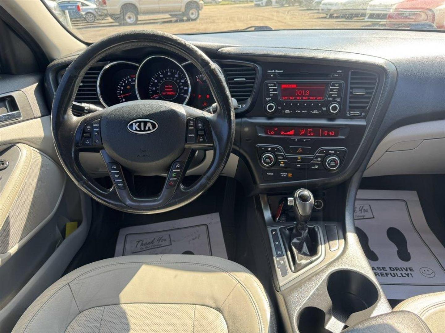 2011 Black /Grey Kia Optima (KNAGN4A70B5) with an 2.4l I-4 DI Dohc 2.4l engine, Automatic transmission, located at 745 East Steele Rd., West Columbia, SC, 29170, (803) 755-9148, 33.927212, -81.148483 - Special Internet Price! 2011 Kia Optima - Photo#6