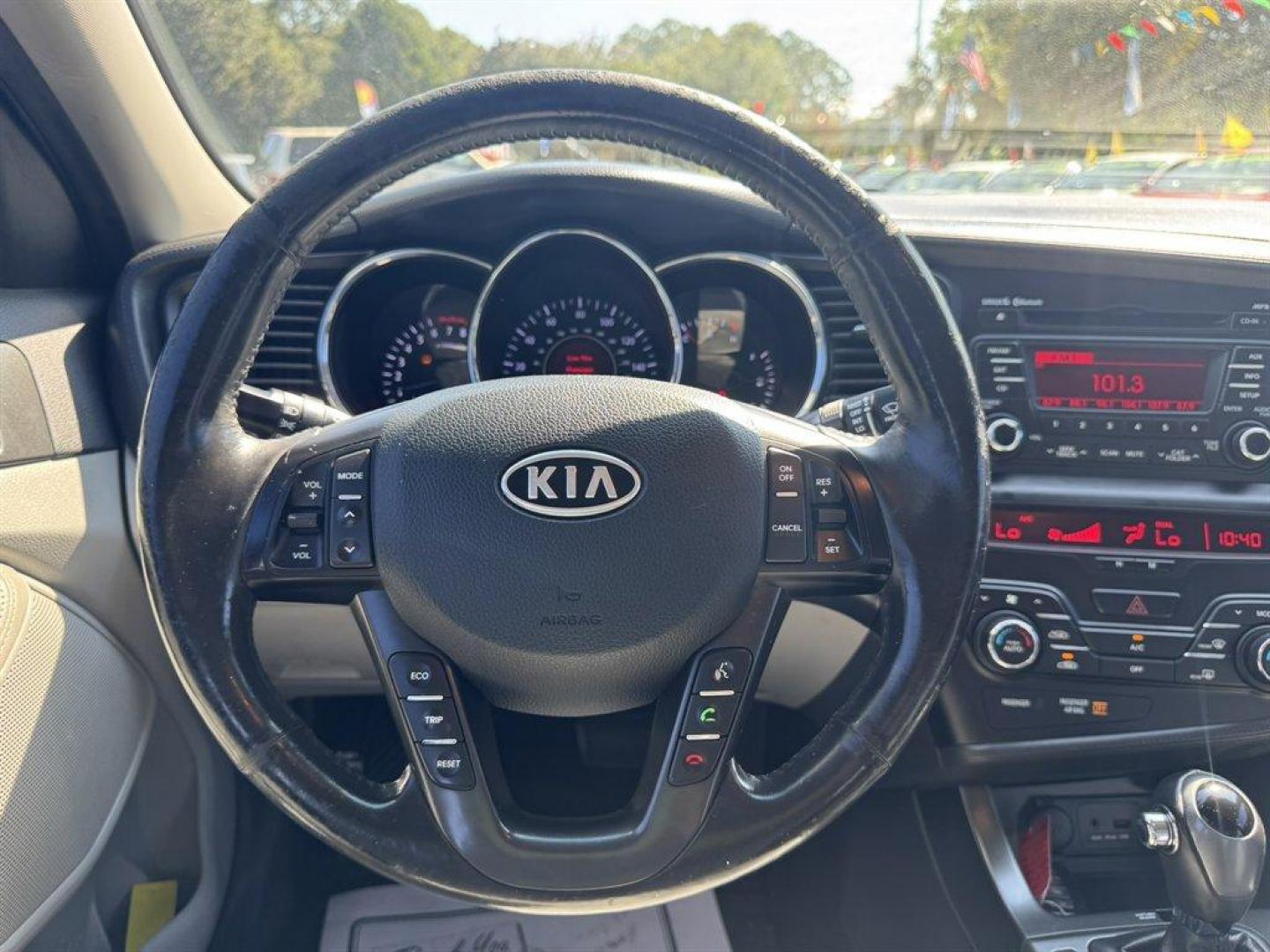 2011 Black /Grey Kia Optima (KNAGN4A70B5) with an 2.4l I-4 DI Dohc 2.4l engine, Automatic transmission, located at 745 East Steele Rd., West Columbia, SC, 29170, (803) 755-9148, 33.927212, -81.148483 - Special Internet Price! 2011 Kia Optima - Photo#7