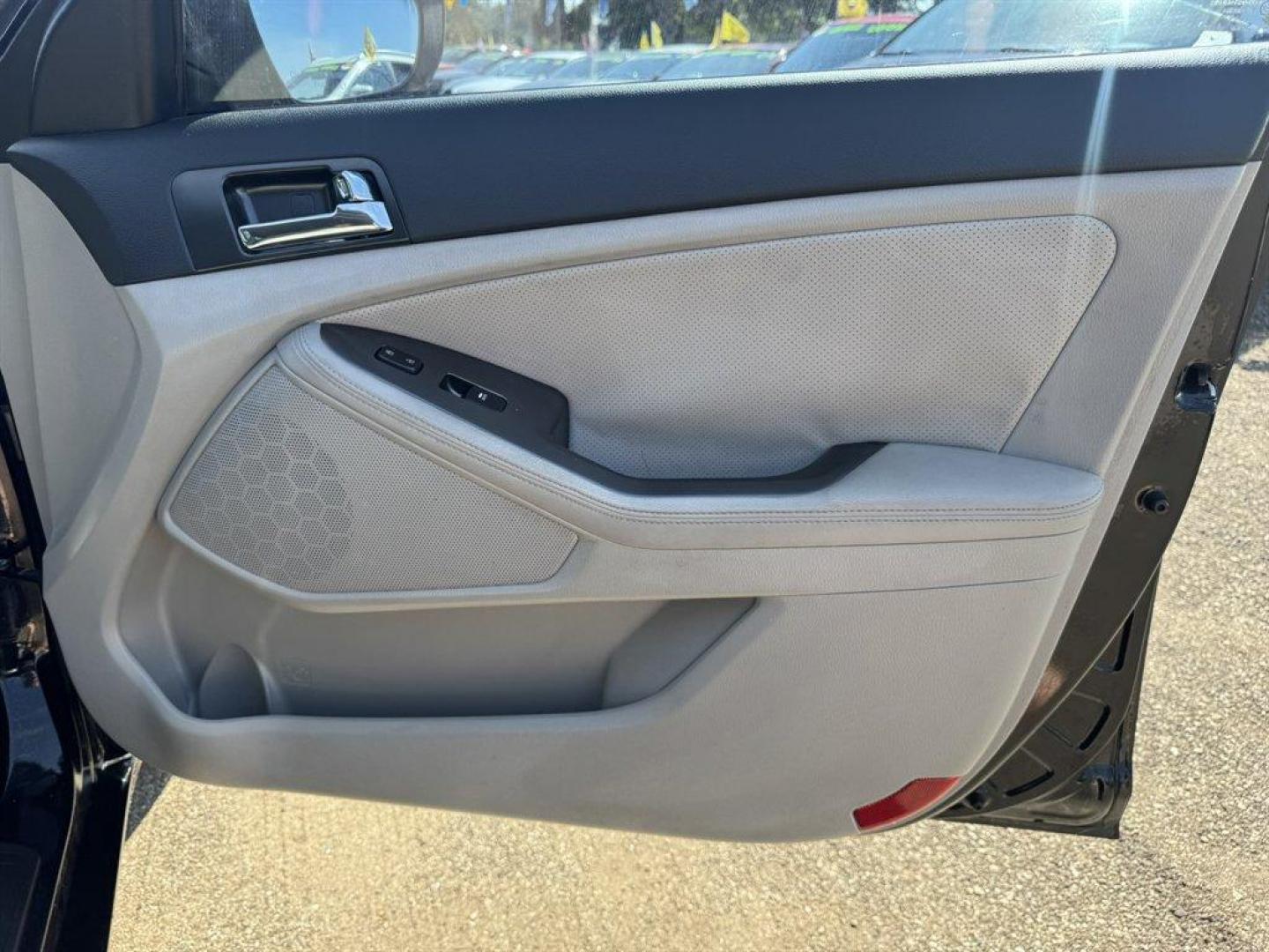 2011 Black /Grey Kia Optima (KNAGN4A70B5) with an 2.4l I-4 DI Dohc 2.4l engine, Automatic transmission, located at 745 East Steele Rd., West Columbia, SC, 29170, (803) 755-9148, 33.927212, -81.148483 - Special Internet Price! 2011 Kia Optima - Photo#25