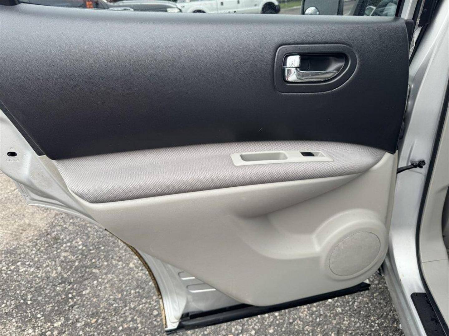 2011 Silver /Grey Nissan Rogue (JN8AS5MT7BW) with an 2.5l I-4 MPI Dohc 2.5l engine, Automatic transmission, located at 745 East Steele Rd., West Columbia, SC, 29170, (803) 755-9148, 33.927212, -81.148483 - Special Internet Price! 2011 Nissan Rogue with AM/FM radio, Backup camera, Navigation, Cruise control, Keyless entry, Cloth interior, Powered windows, Powered door locks, Plus more! - Photo#19