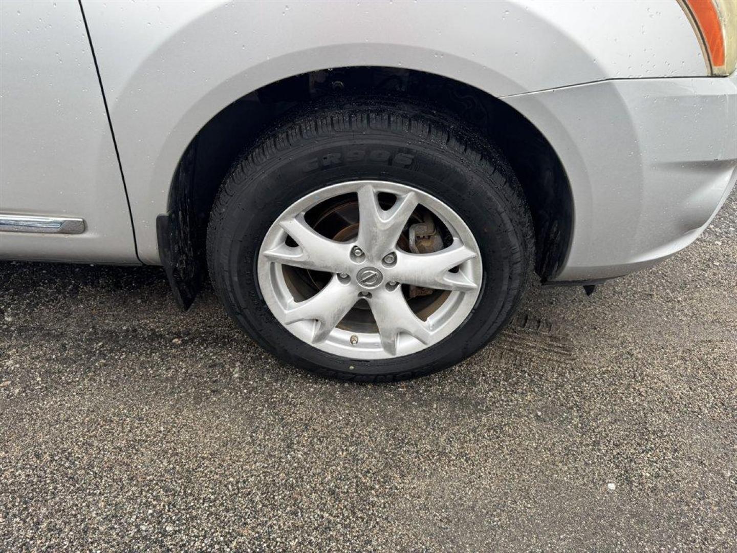 2011 Silver /Grey Nissan Rogue (JN8AS5MT7BW) with an 2.5l I-4 MPI Dohc 2.5l engine, Automatic transmission, located at 745 East Steele Rd., West Columbia, SC, 29170, (803) 755-9148, 33.927212, -81.148483 - Special Internet Price! 2011 Nissan Rogue with AM/FM radio, Backup camera, Navigation, Cruise control, Keyless entry, Cloth interior, Powered windows, Powered door locks, Plus more! - Photo#28