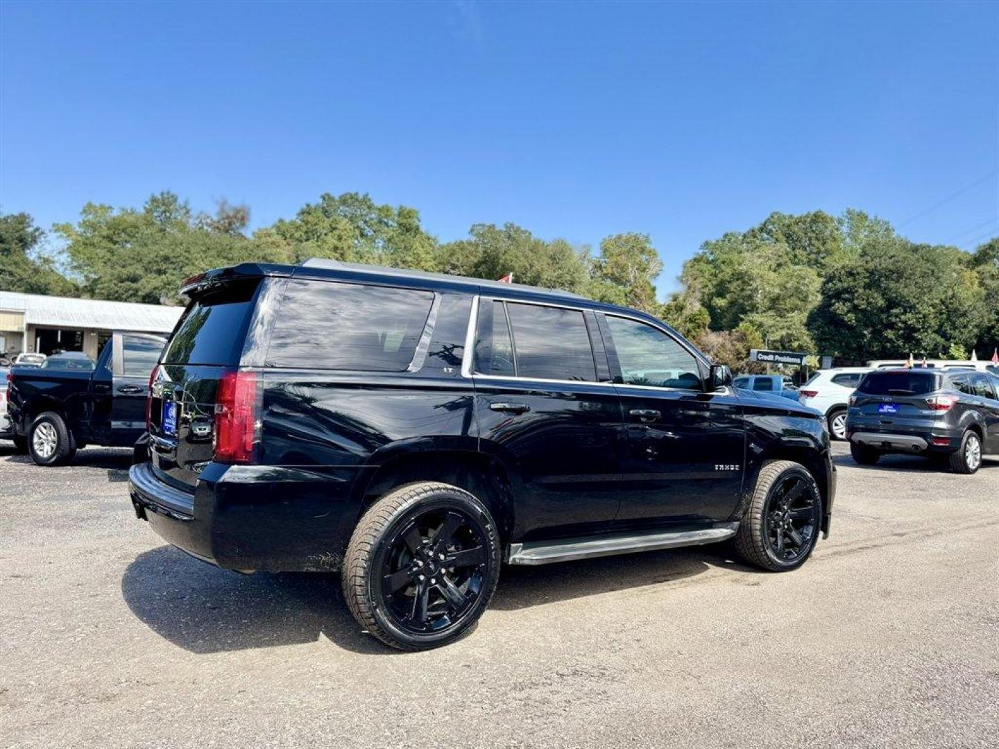 2015 Black /Black Chevrolet Tahoe (1GNSKBKC3FR) with an 5.3l V8 DI VVT Flex 5.3l engine, Automatic transmission, located at 745 East Steele Rd., West Columbia, SC, 29170, (803) 755-9148, 33.927212, -81.148483 - Special Internet Price! 2015 Chevrolet Tahoe - Photo#3