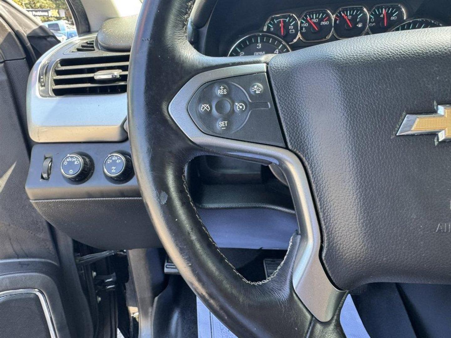 2015 Black /Black Chevrolet Tahoe (1GNSKBKC3FR) with an 5.3l V8 DI VVT Flex 5.3l engine, Automatic transmission, located at 745 East Steele Rd., West Columbia, SC, 29170, (803) 755-9148, 33.927212, -81.148483 - Special Internet Price! 2015 Chevrolet Tahoe - Photo#8