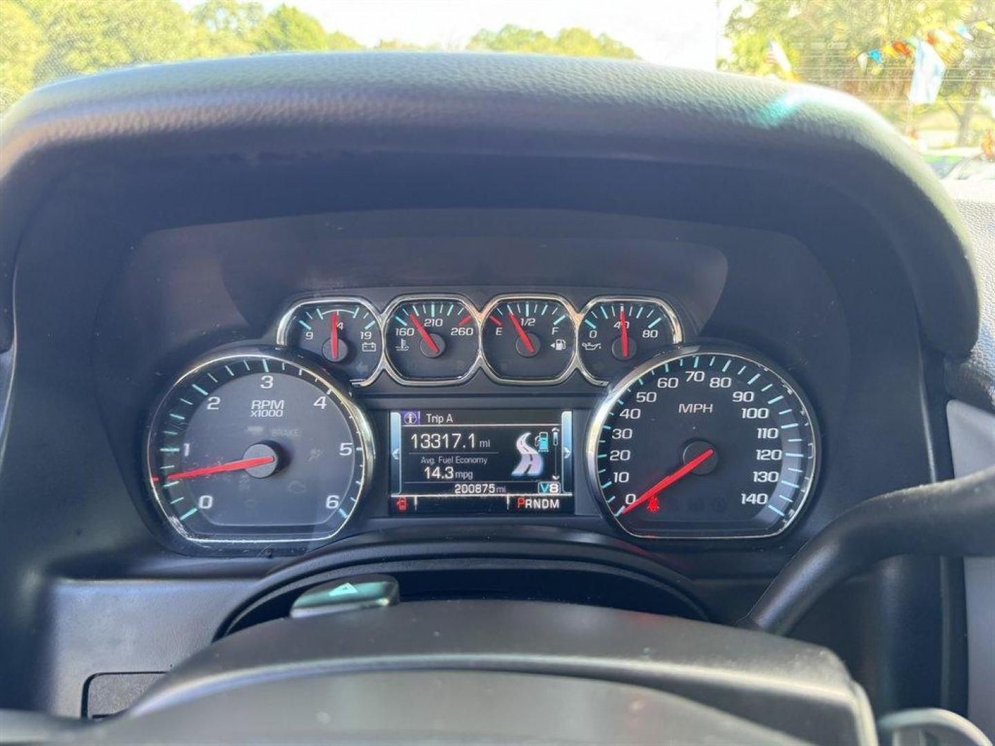 2015 Black /Black Chevrolet Tahoe (1GNSKBKC3FR) with an 5.3l V8 DI VVT Flex 5.3l engine, Automatic transmission, located at 745 East Steele Rd., West Columbia, SC, 29170, (803) 755-9148, 33.927212, -81.148483 - Special Internet Price! 2015 Chevrolet Tahoe - Photo#10