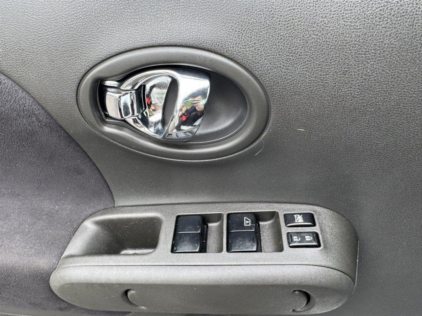 2012 White /Black Nissan Cube (JN8AZ2KR9CT) with an 1.8l I-4 DI Dohc 1.8l engine, Automatic transmission, located at 745 East Steele Rd., West Columbia, SC, 29170, (803) 755-9148, 33.927212, -81.148483 - Special Internet Price! 2012 Nissan Cube with AM/FM radio, Cruise control, Cloth interior, Powered windows, Powered door locks, Plus more! - Photo#14