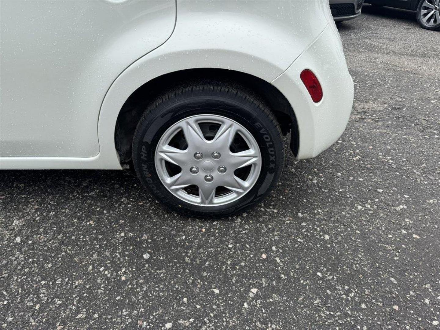 2012 White /Black Nissan Cube (JN8AZ2KR9CT) with an 1.8l I-4 DI Dohc 1.8l engine, Automatic transmission, located at 745 East Steele Rd., West Columbia, SC, 29170, (803) 755-9148, 33.927212, -81.148483 - Special Internet Price! 2012 Nissan Cube with AM/FM radio, Cruise control, Cloth interior, Powered windows, Powered door locks, Plus more! - Photo#25