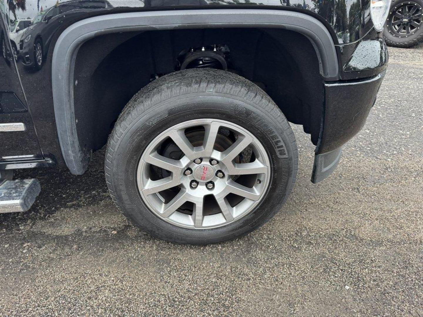 2015 Black /Black GMC Sierra 1500 (3GTU2WEJ9FG) with an 6.2l V8 DI VVT Flex 6.2l engine, Automatic transmission, located at 745 East Steele Rd., West Columbia, SC, 29170, (803) 755-9148, 33.927212, -81.148483 - Special Internet Price! 2015 GMC Sierra 1500 with AM/FM radio, Bluetooth, Backup camera, Navigation, Leather interior, Sunroof, Keyless entry, Powered driver seat, Heated front seats, Powered windows, Powered door locks, Plus more! - Photo#35