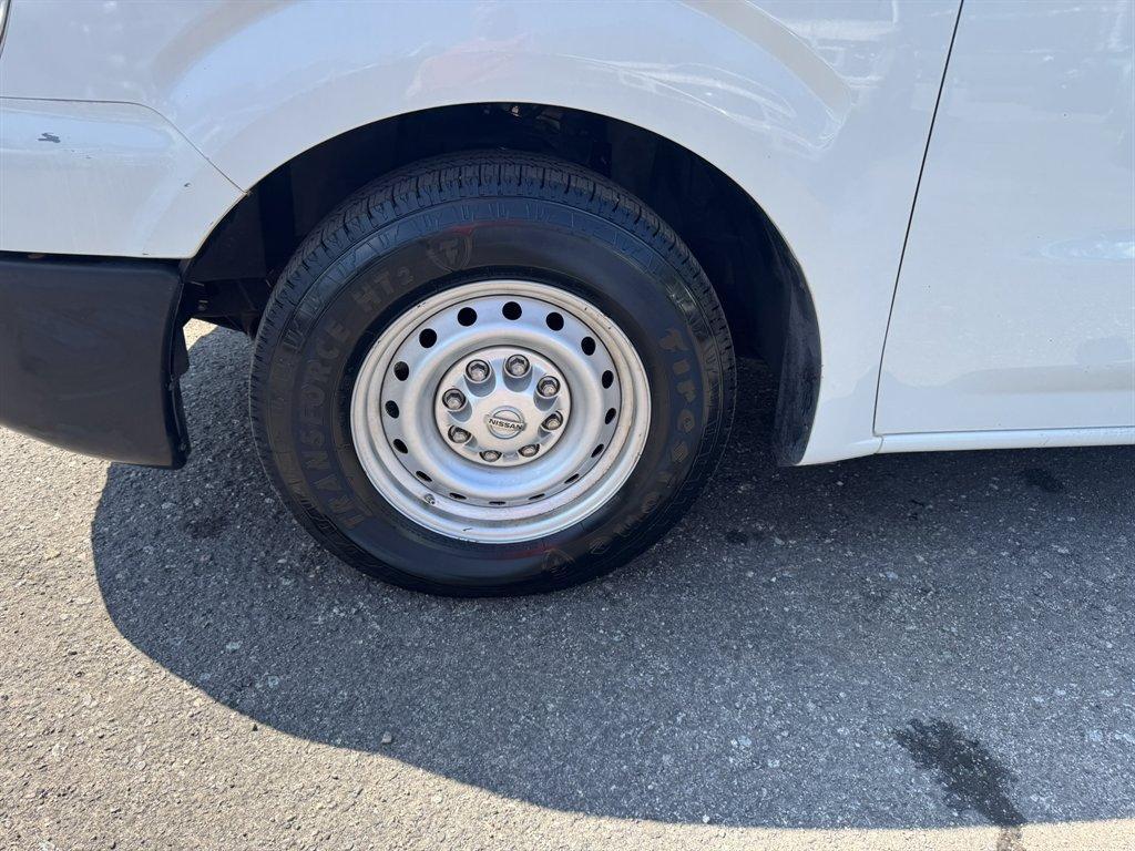 2014 White /Grey Nissan NV 2500 (1N6BF0LY5EN) with an 4.0l V6 MPI Dohc 4.0l engine, Automatic transmission, located at 745 East Steele Rd., West Columbia, SC, 29170, (803) 755-9148, 33.927212, -81.148483 - Special Internet Price! 2014 Nissan NV2500 - Photo#26