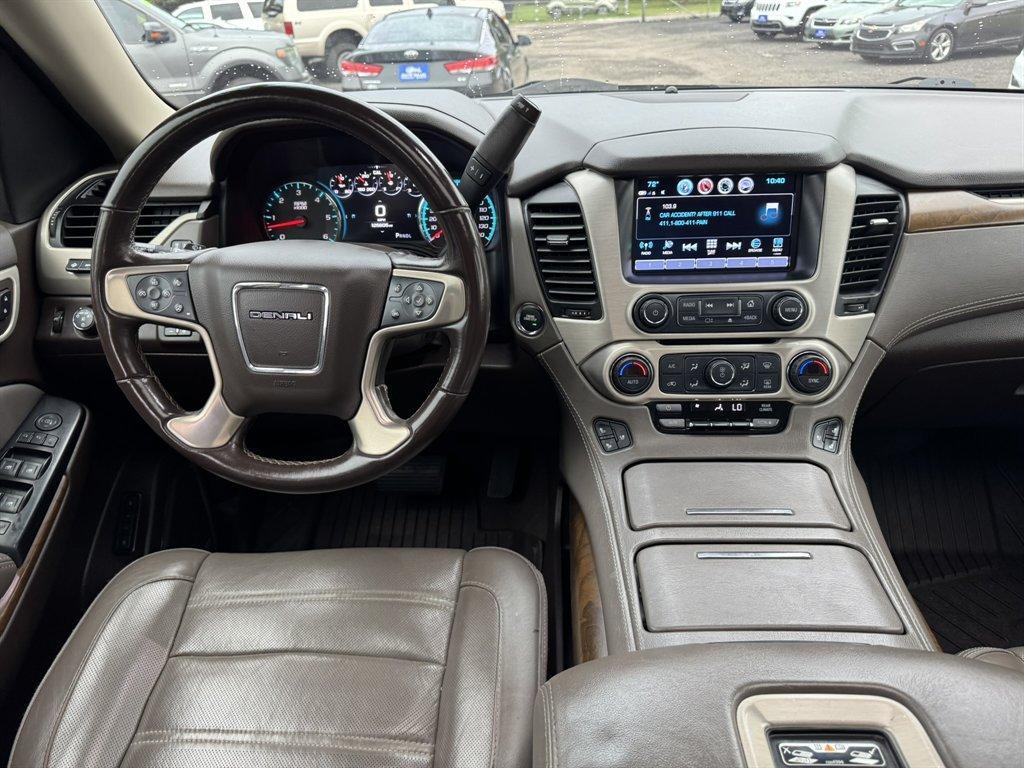 2020 Black /Black GMC Yukon (1GKS1CKJ0LR) with an 6.2l V8 DI VVT Flex 6.2l engine, Automatic transmission, located at 745 East Steele Rd., West Columbia, SC, 29170, (803) 755-9148, 33.927212, -81.148483 - Special Internet Price! 2020 GMC Yukon with AM/FM radio, Bluetooth, Backup camera, Navigation, Sunroof, Keyless entry, Push to start, Cruise control, Leather interior, 3rd row seating, Rear entertainment, Powered liftgate, Powered windows, Powered door locks, Plus more! - Photo#6