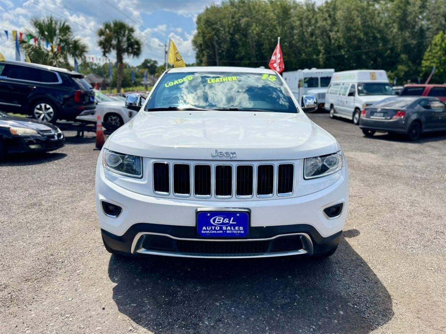 2015 White /Black Jeep Grand Cherokee (1C4RJFBG0FC) with an 3.6l V6 MPI Dohc VVT Flex engine, Automatic transmission, located at 745 East Steele Rd., West Columbia, SC, 29170, (803) 755-9148, 33.927212, -81.148483 - Special Internet Price! 2015 Jeep Grand Cherokee with AM/FM radio, Bluetooth, Backup camera, Navigation, Cruise control, Leather interior, Powered driver seat, 4x4, Push to start, Keyless entry, Powered windows, Powered door locks, Plus more! - Photo#1