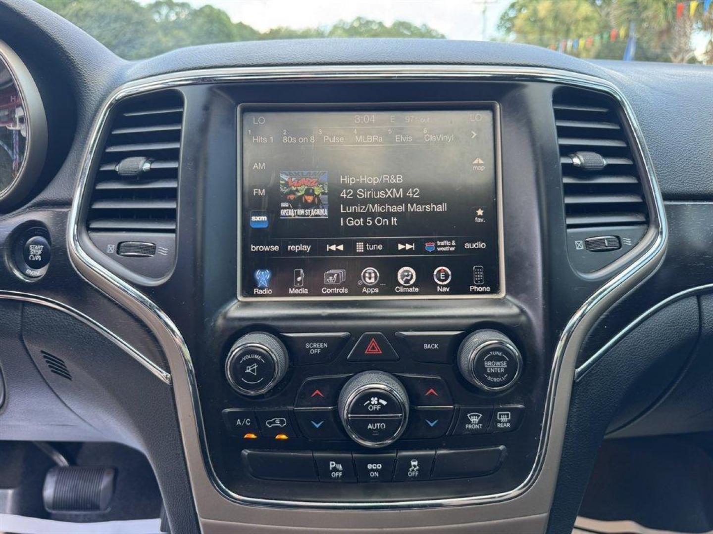 2015 White /Black Jeep Grand Cherokee (1C4RJFBG0FC) with an 3.6l V6 MPI Dohc VVT Flex engine, Automatic transmission, located at 745 East Steele Rd., West Columbia, SC, 29170, (803) 755-9148, 33.927212, -81.148483 - Special Internet Price! 2015 Jeep Grand Cherokee with AM/FM radio, Bluetooth, Backup camera, Navigation, Cruise control, Leather interior, Powered driver seat, 4x4, Push to start, Keyless entry, Powered windows, Powered door locks, Plus more! - Photo#13