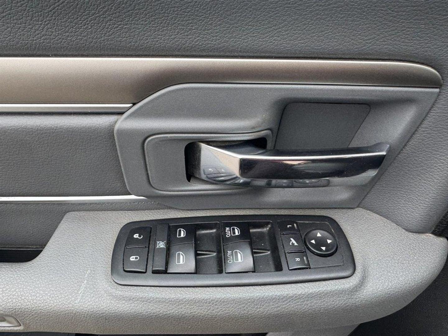 2018 Black /Grey Ram 1500 (1C6RR7LM8JS) with an 3.0l V6 DI Dohc Tdsl 3.0l engine, Automatic transmission, located at 745 East Steele Rd., West Columbia, SC, 29170, (803) 755-9148, 33.927212, -81.148483 - Special Internet Price! 2018 RAM 1500 - Photo#16