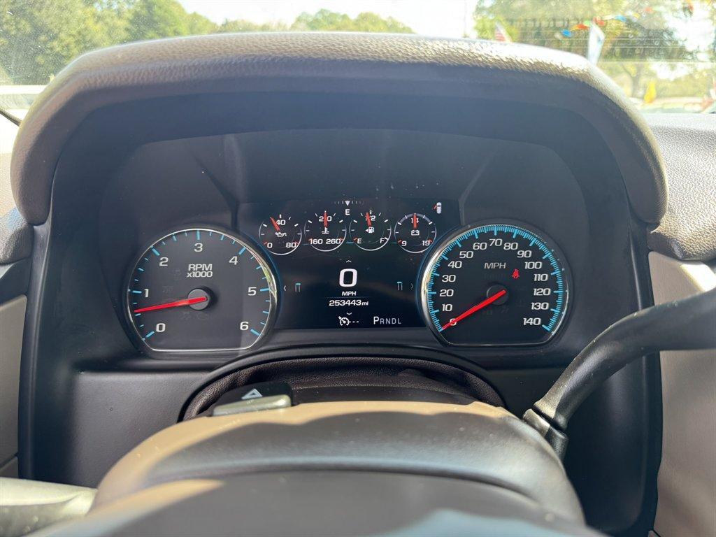 2017 Purple /Taupe GMC Yukon (1GKS2BKCXHR) with an 5.3l V8 DI OHV GAS 5.3l engine, Automatic transmission, located at 745 East Steele Rd., West Columbia, SC, 29170, (803) 755-9148, 33.927212, -81.148483 - Special Internet Price! 2017 GMC Yukon! - Photo#10