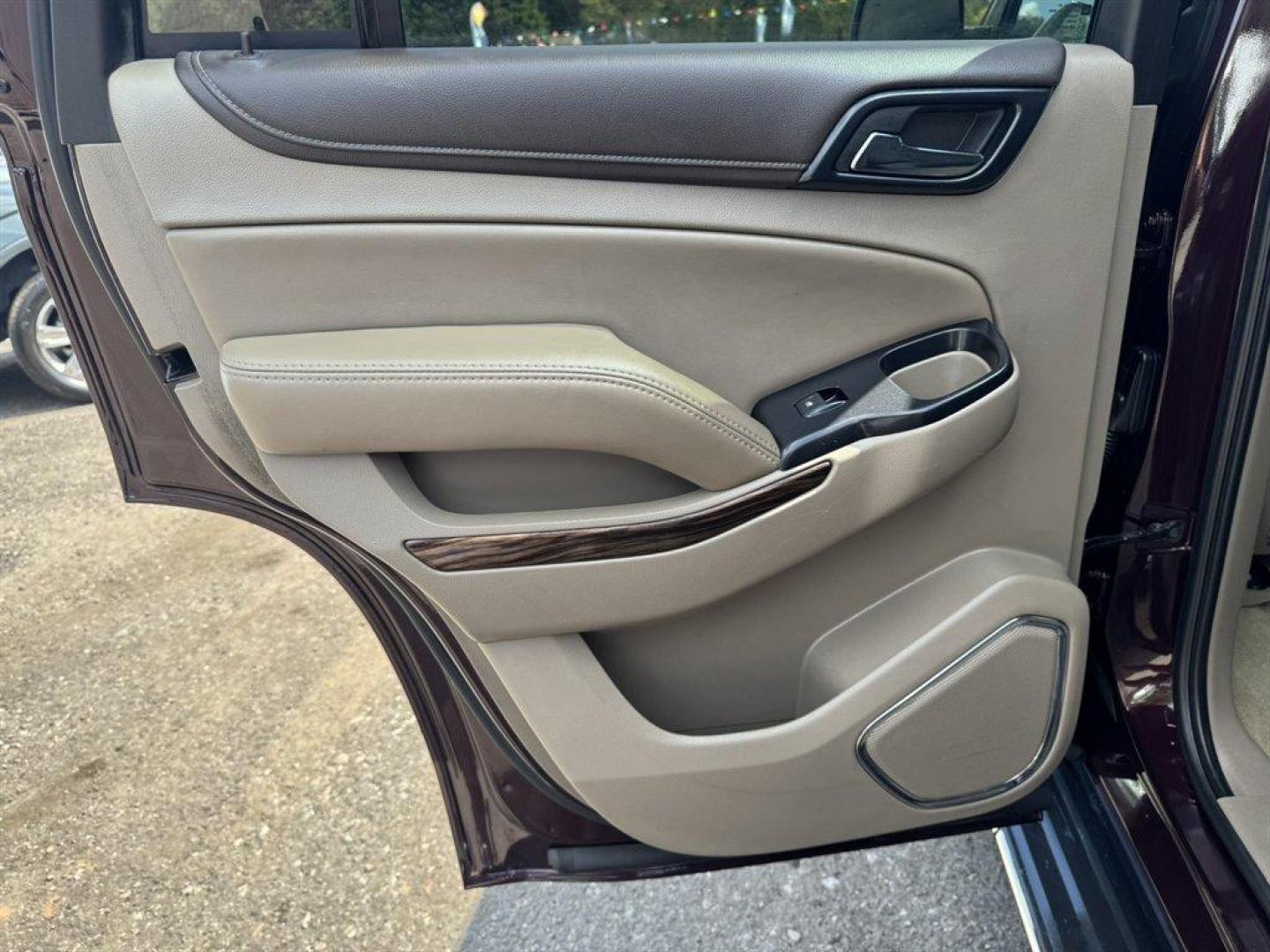 2017 Purple /Taupe GMC Yukon (1GKS2BKCXHR) with an 5.3l V8 DI OHV GAS 5.3l engine, Automatic transmission, located at 745 East Steele Rd., West Columbia, SC, 29170, (803) 755-9148, 33.927212, -81.148483 - Special Internet Price! 2017 GMC Yukon! - Photo#21